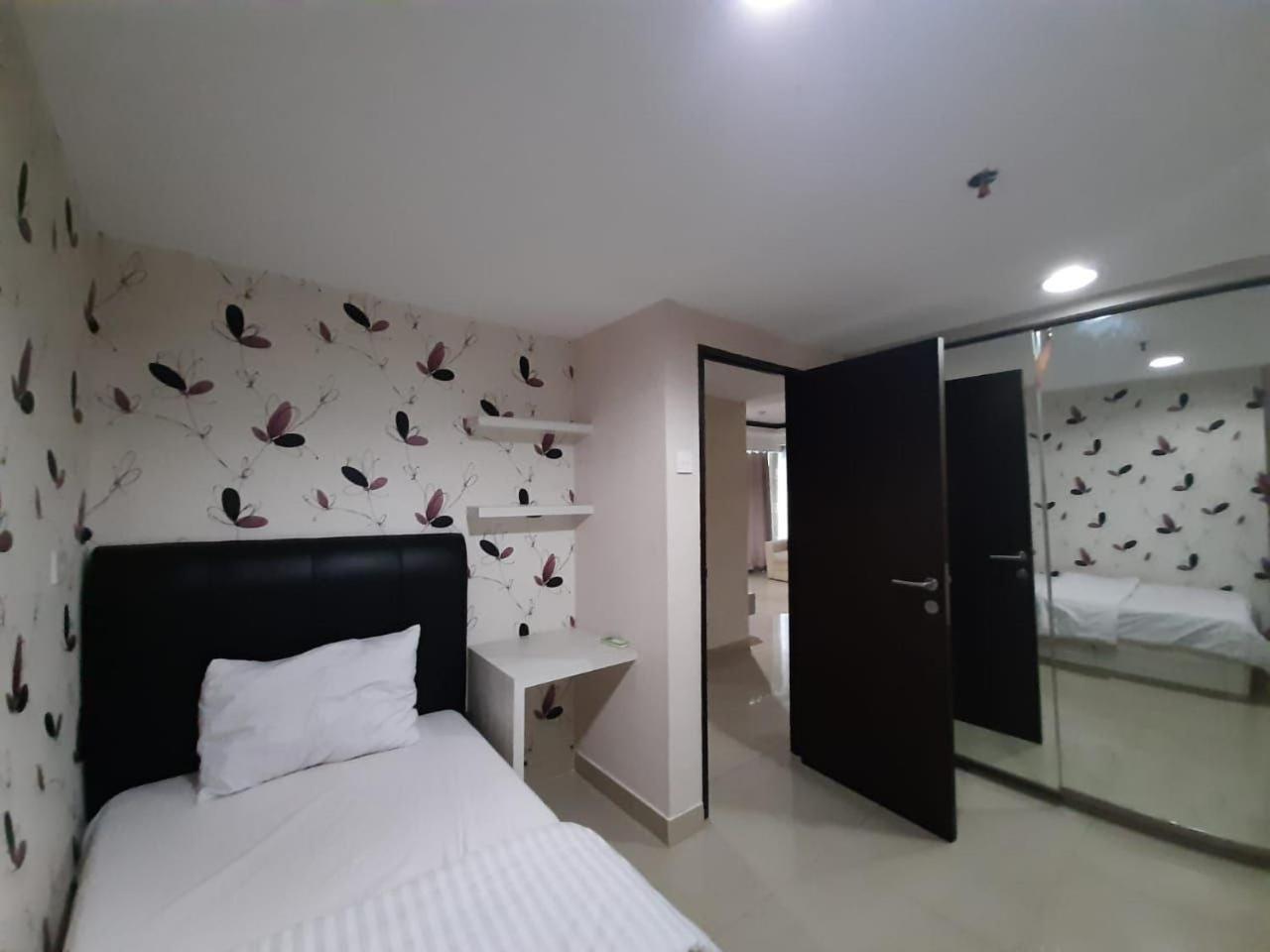 Cozy Tamansari Hive Cawang by Bonzela Property view 2