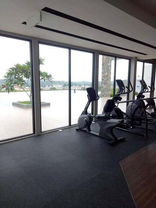 SS CondoStay Residensi Lili, Nilai nearby KLIA, USIM - infinity pool, wifi, smart tv photo 5