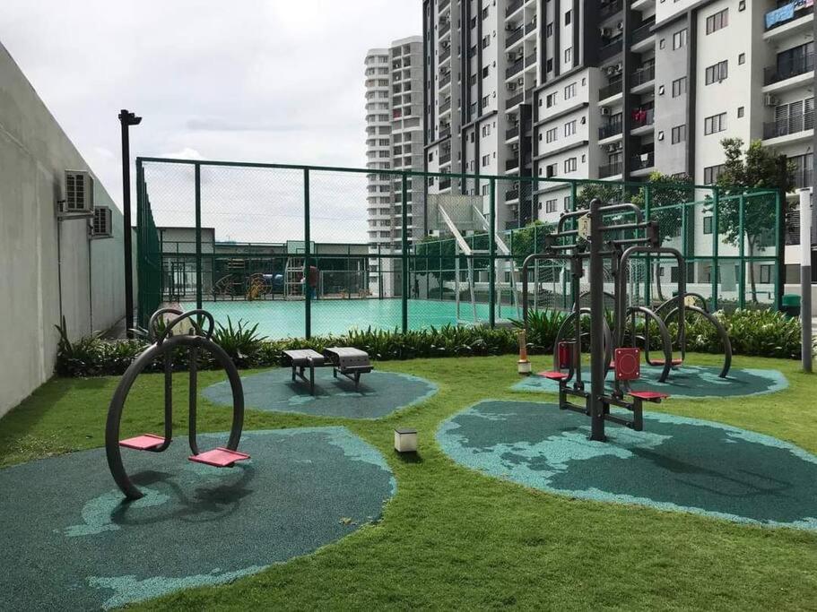 SS CondoStay Residensi Lili, Nilai nearby KLIA, USIM - infinity pool, wifi, smart tv, photo 27