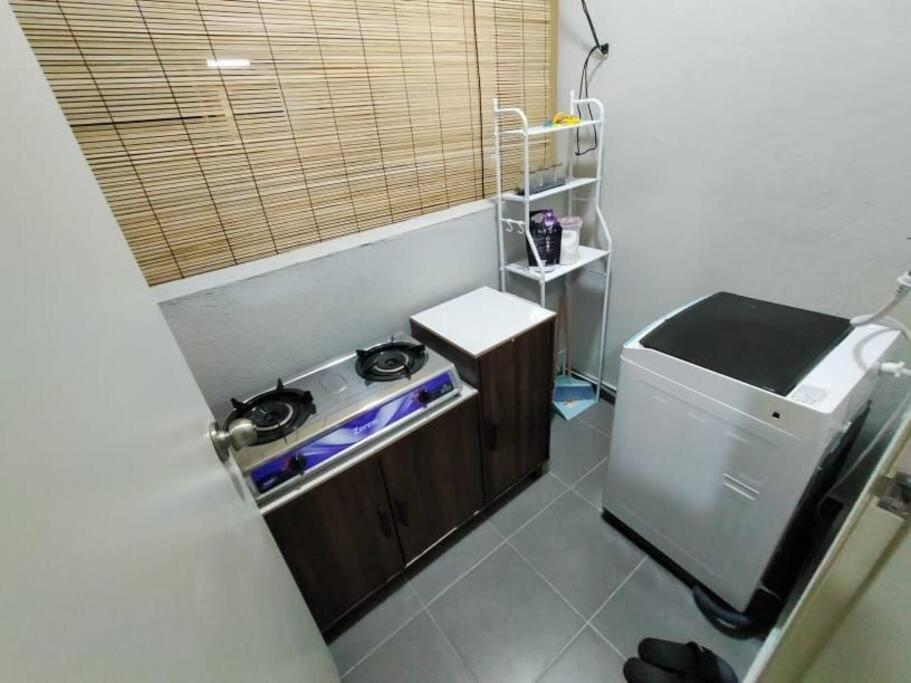 SS CondoStay Residensi Lili, Nilai nearby KLIA, USIM - infinity pool, wifi, smart tv