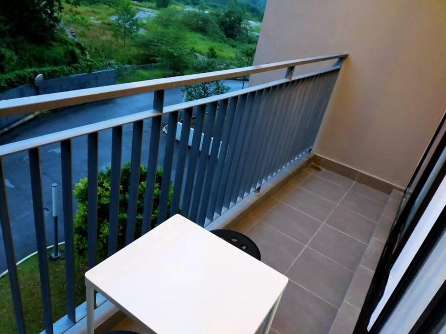 SS CondoStay Residensi Lili, Nilai nearby KLIA, USIM - infinity pool, wifi, smart tv, photo 10