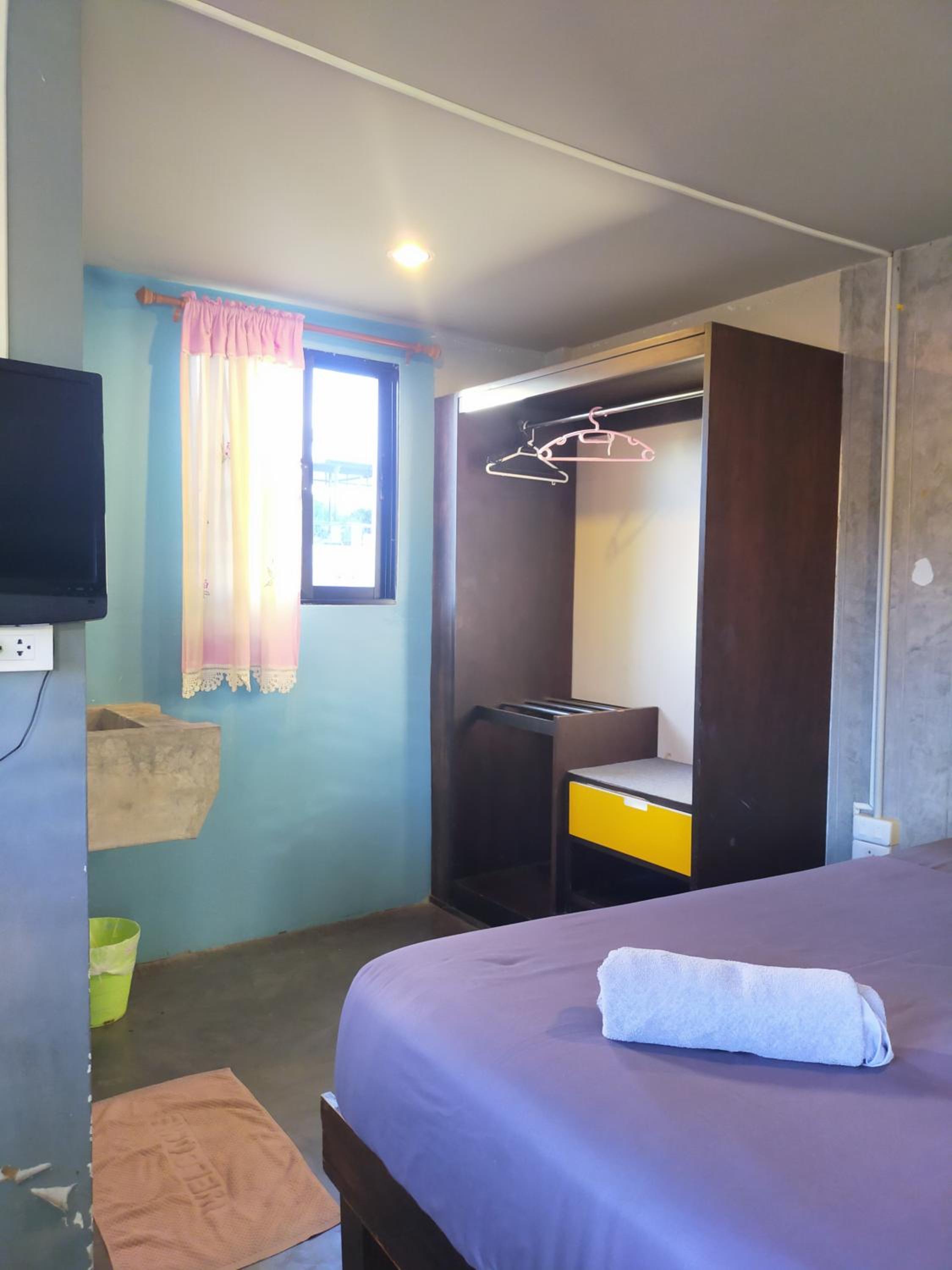 9 Hostel