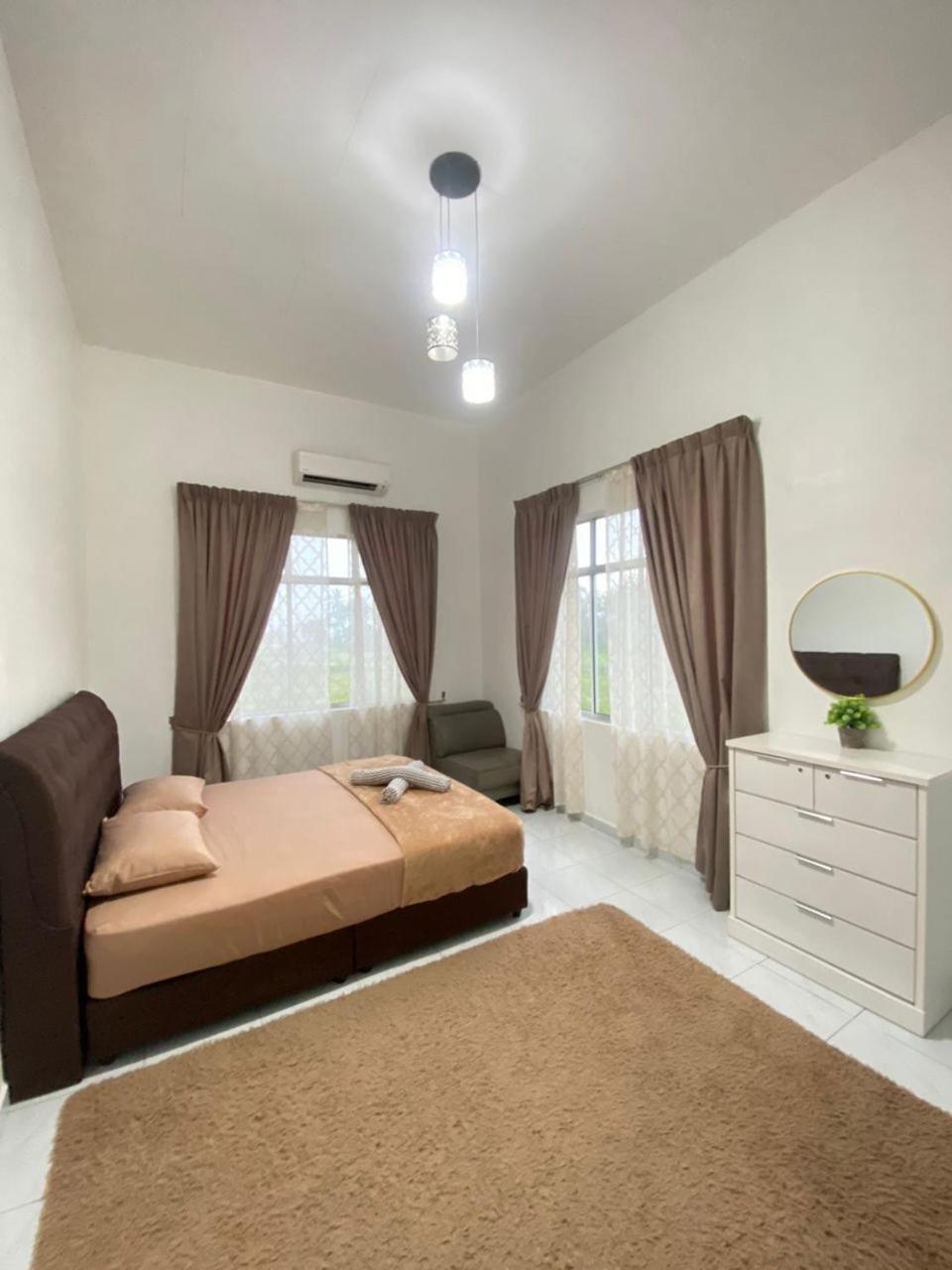 Aila Homestay Pendang