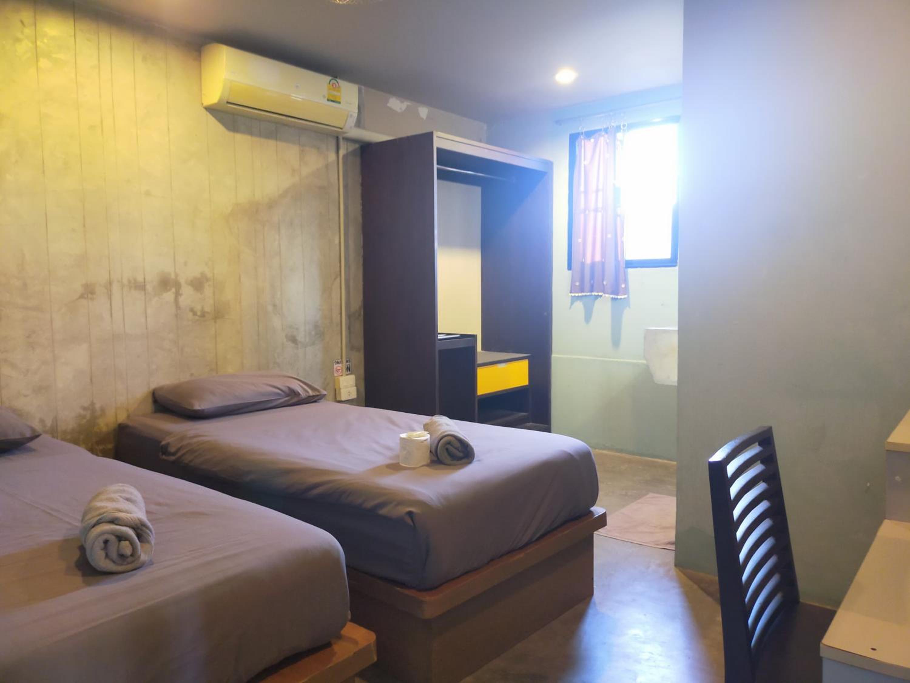 9 Hostel