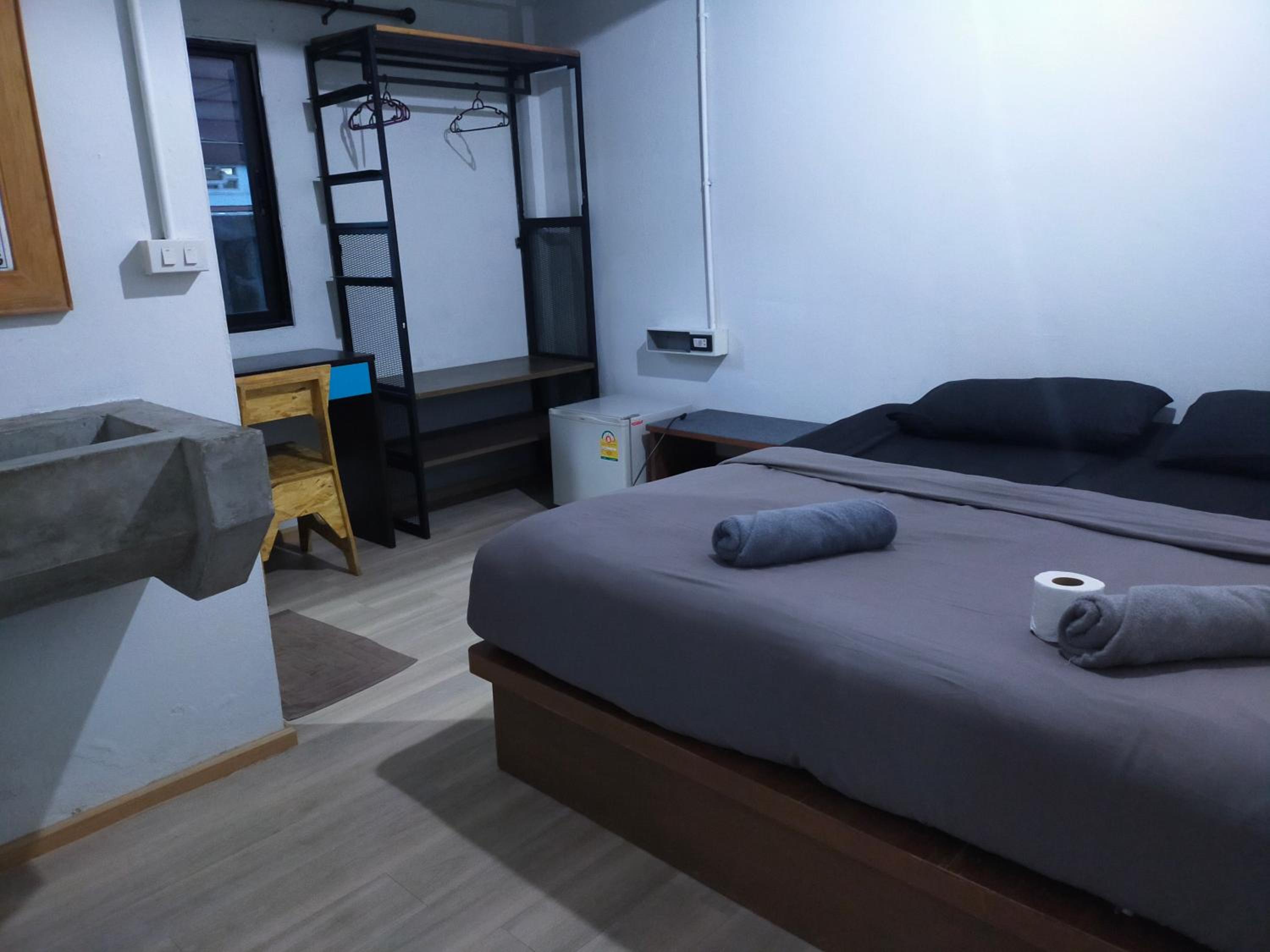 9 Hostel