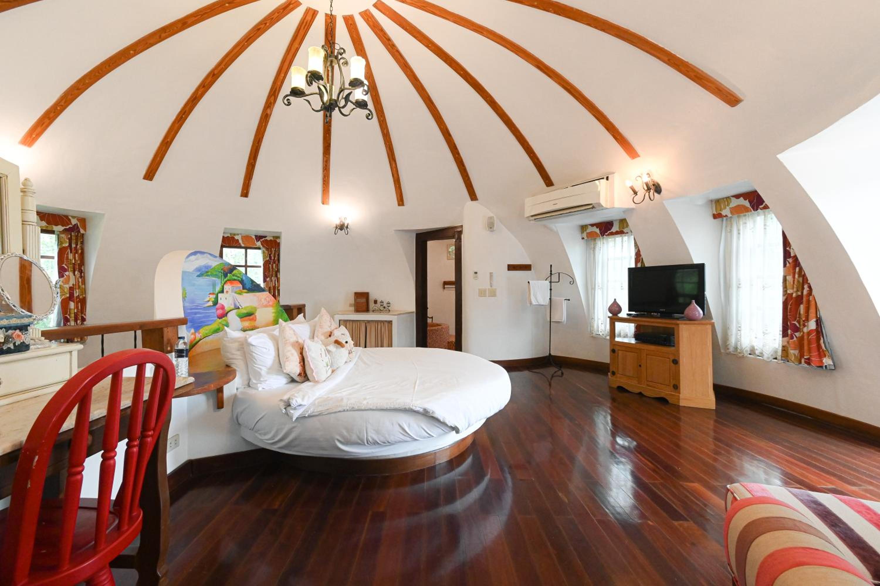 Swiss Valley Hip Resort