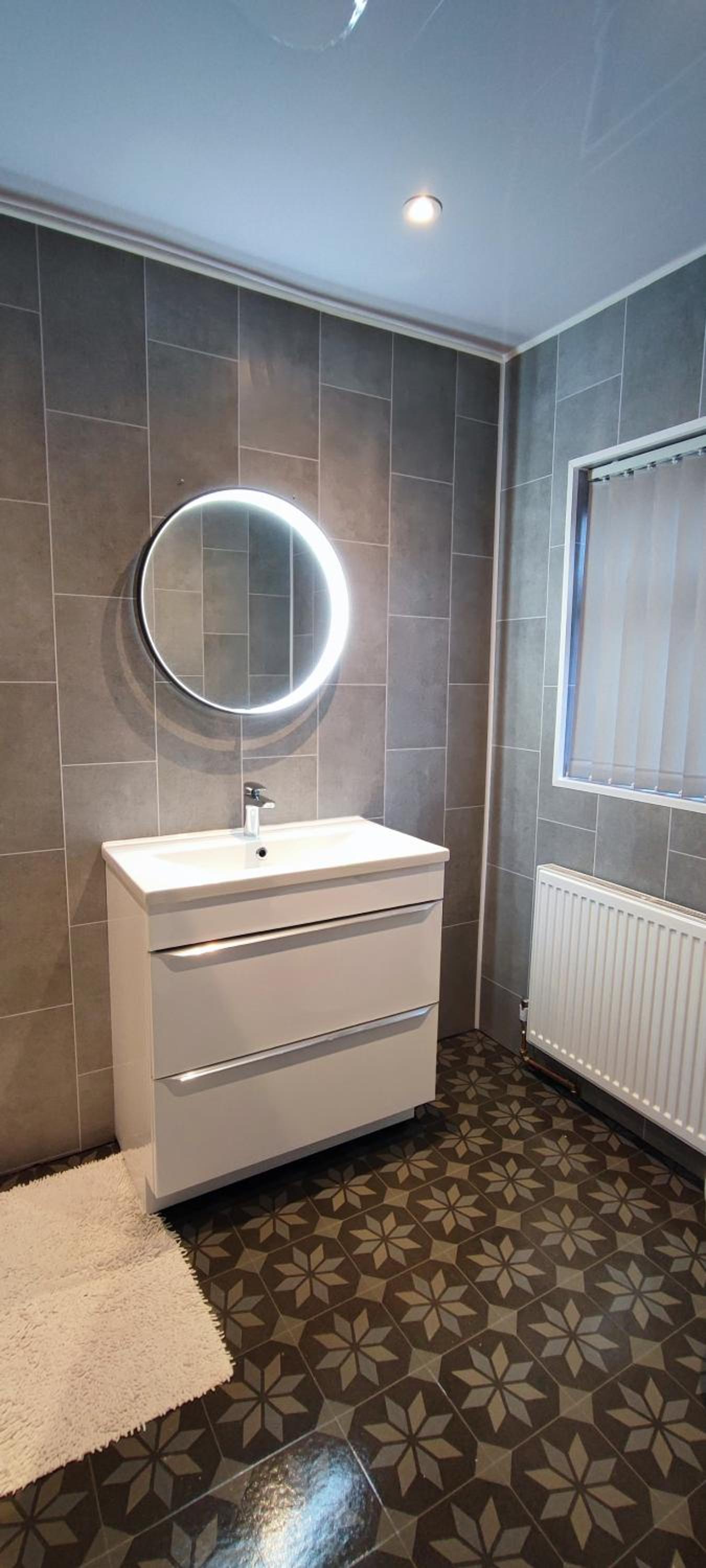 Benllech Sea View bungalow, Dog Friendly sleeps 6 view 4