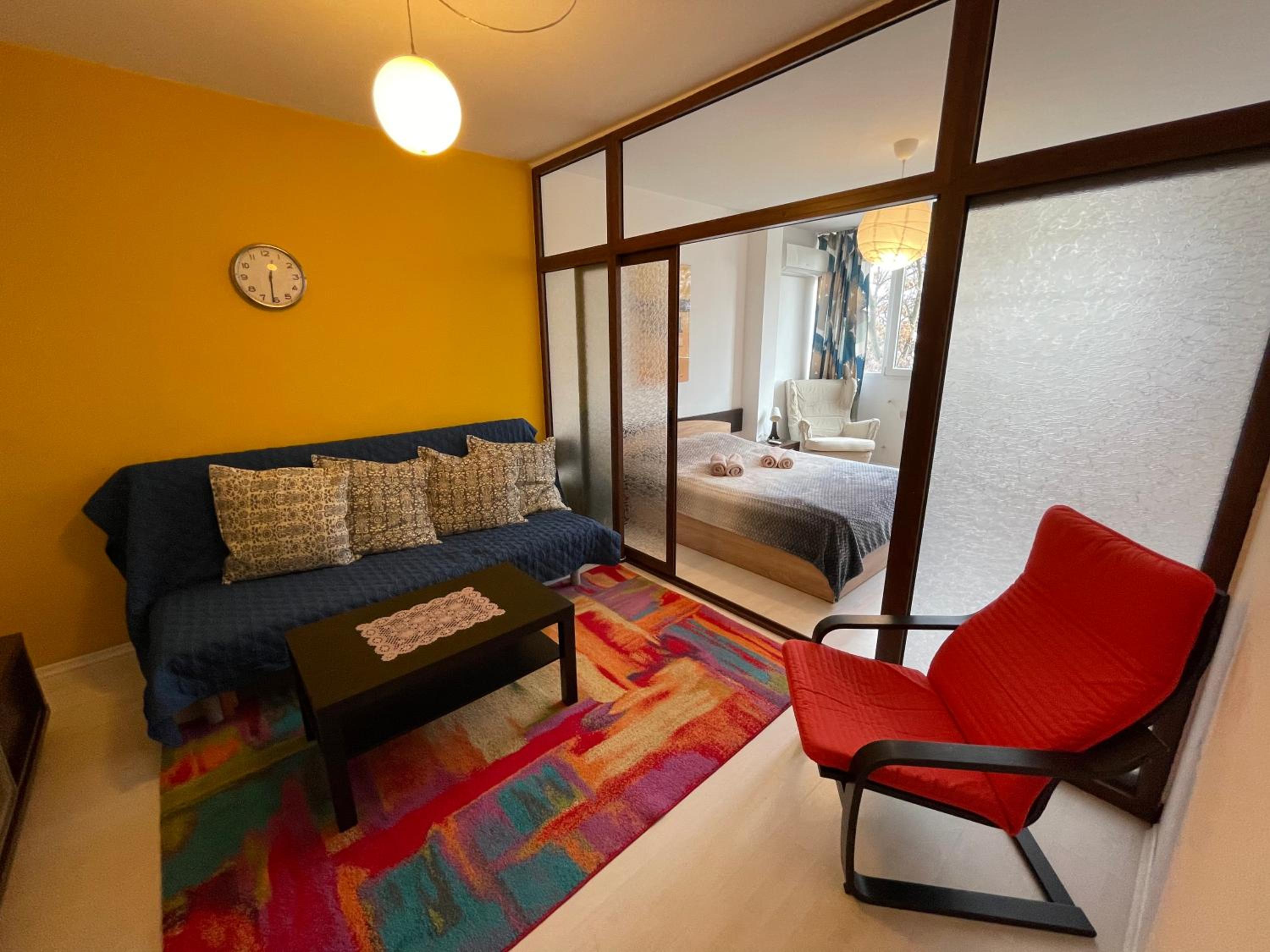 Cozy Central Place renovated 2022 - main view