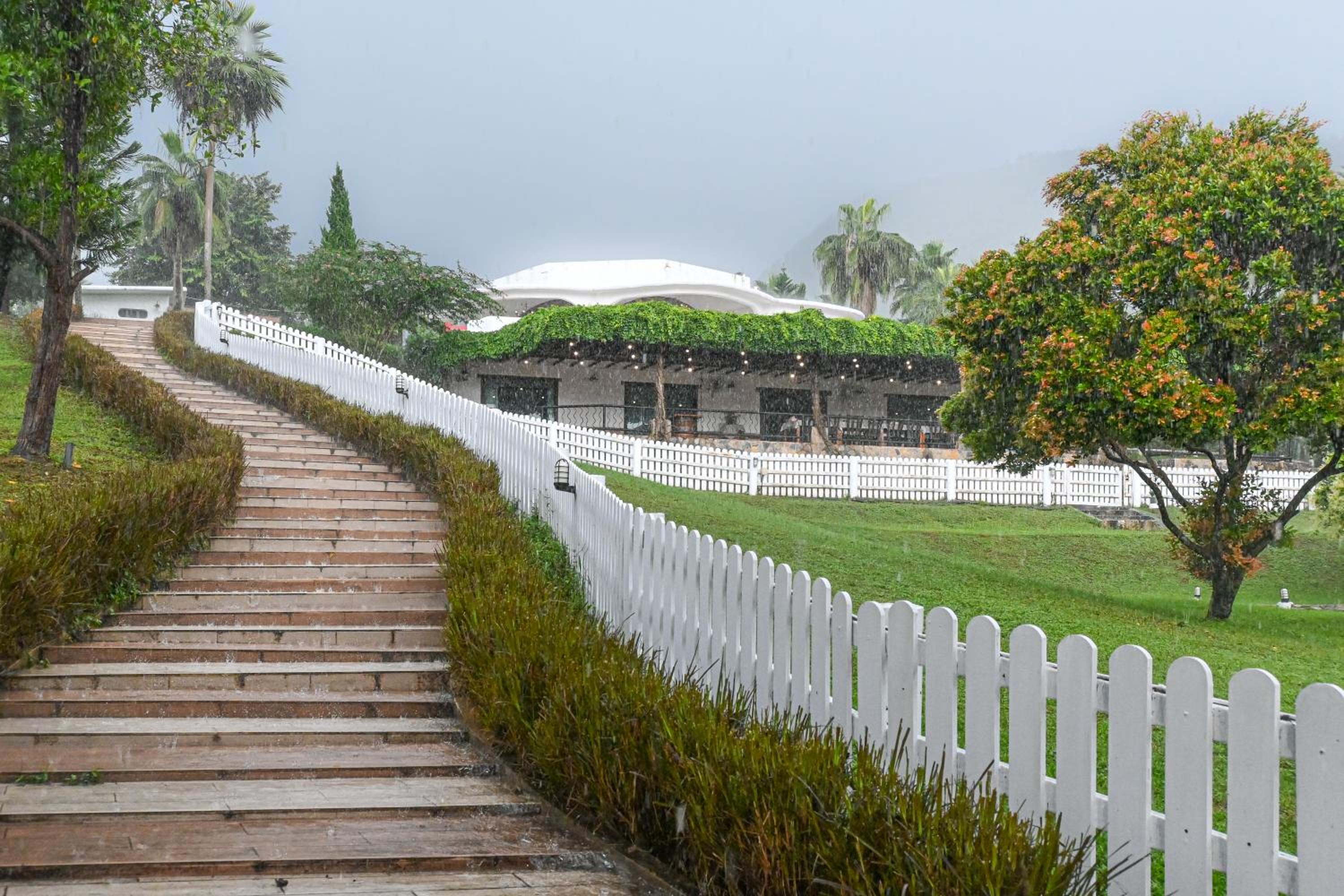 Swiss Valley Hip Resort