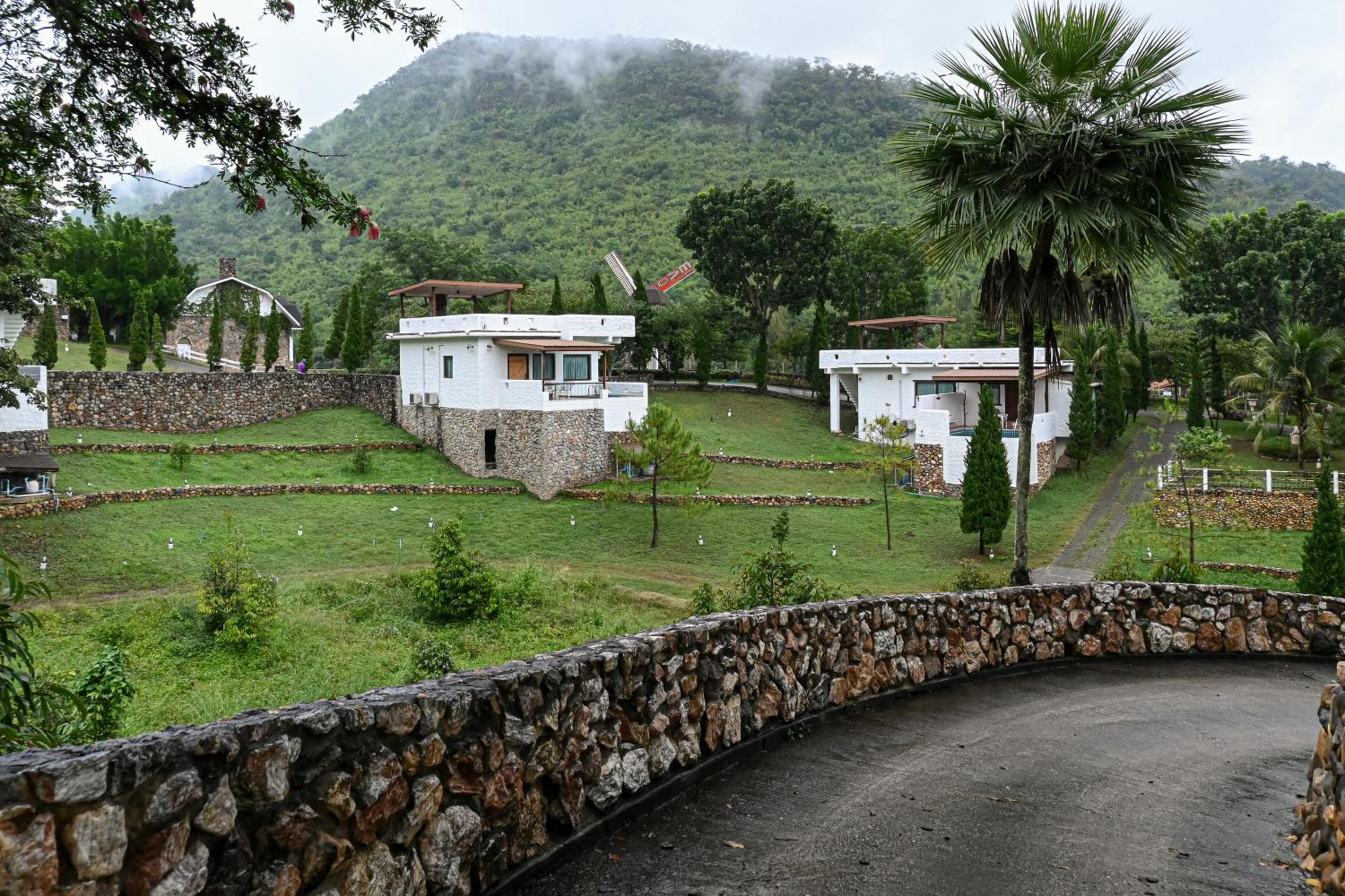 Swiss Valley Hip Resort