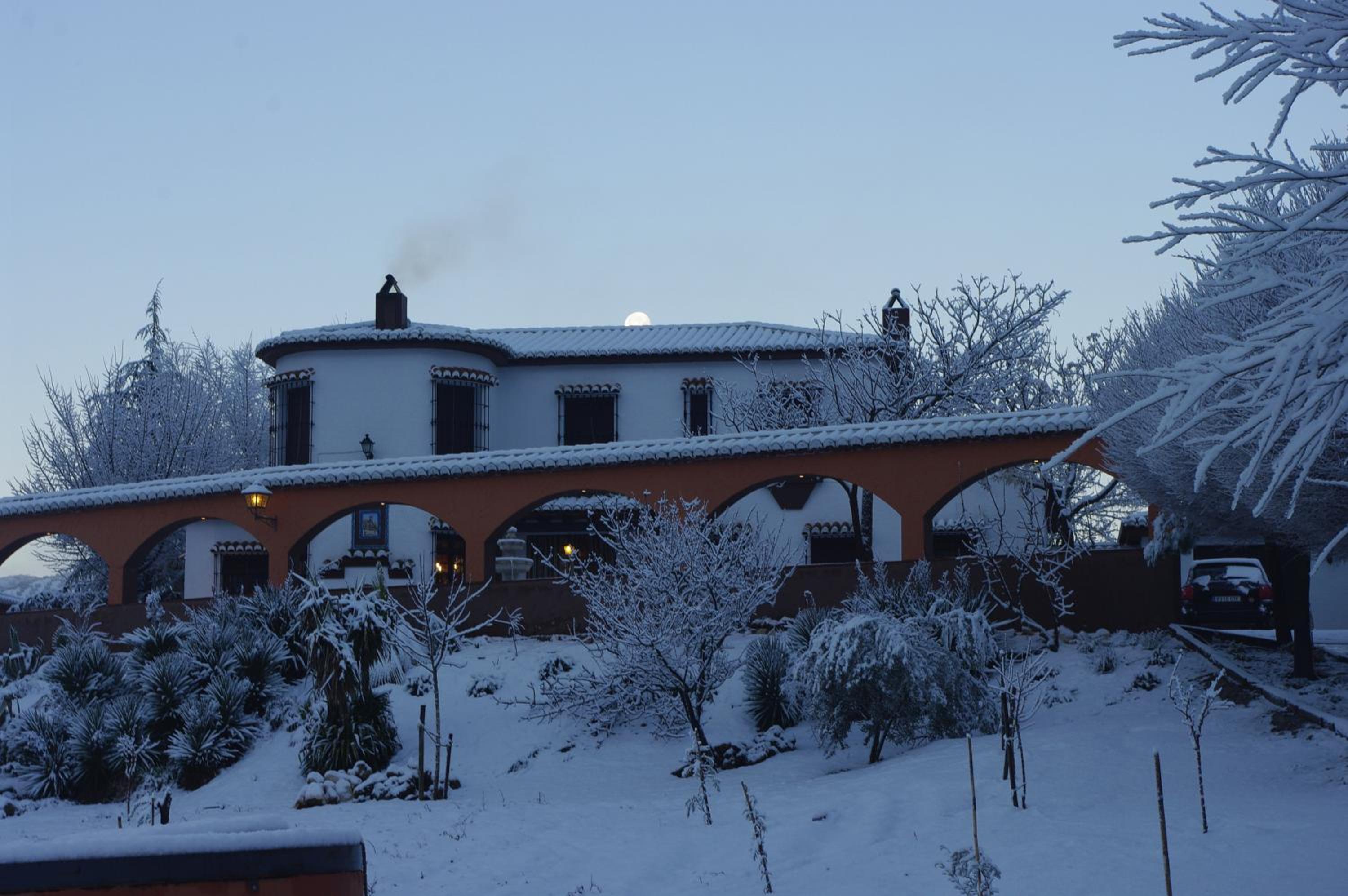 Cortijo Los Arcos - Lujo rural con piscina y vistas espectaculares en Málaga