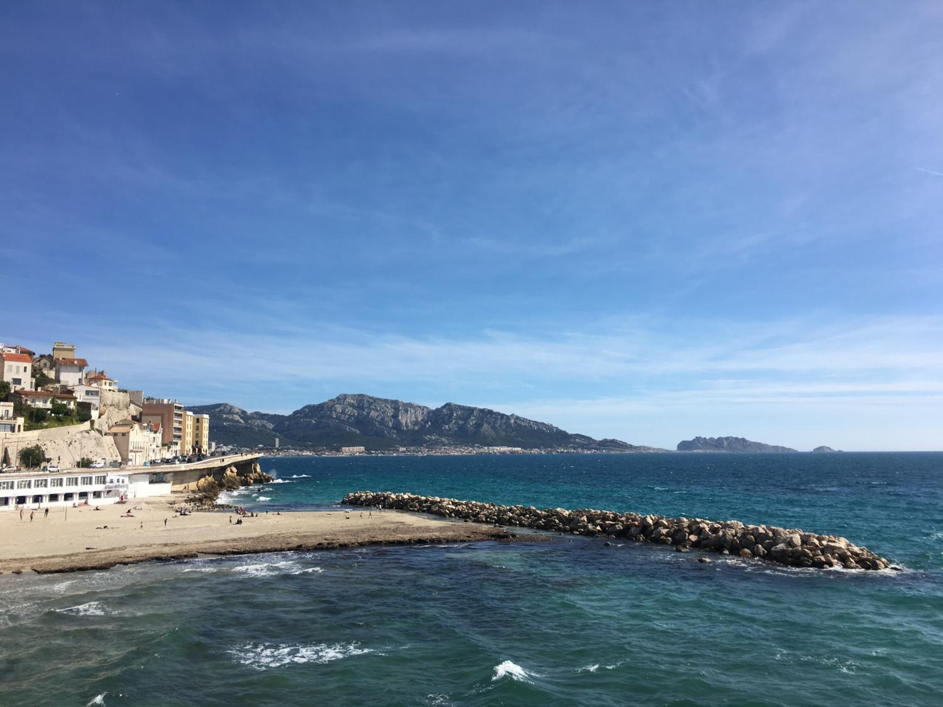 T2 équipé au calme + Terrasse à 1 km de la Mer