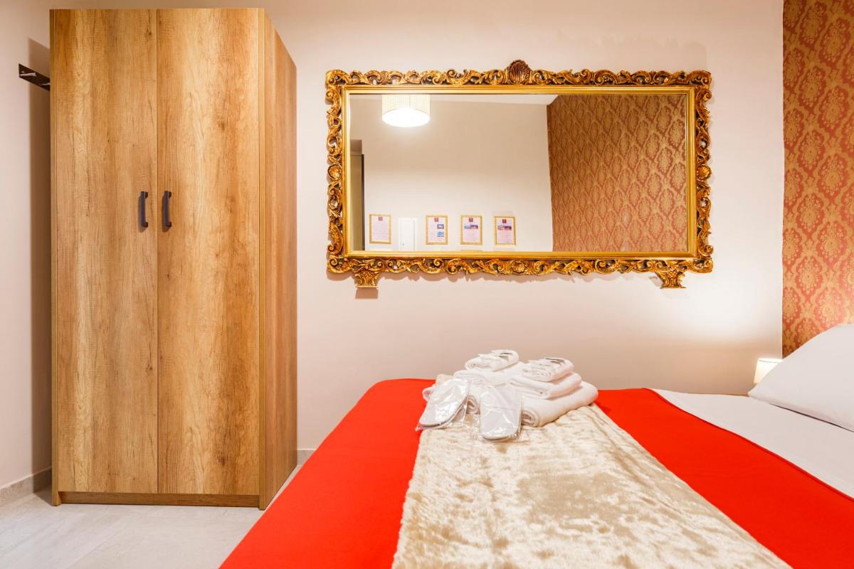 Spinacorona Room