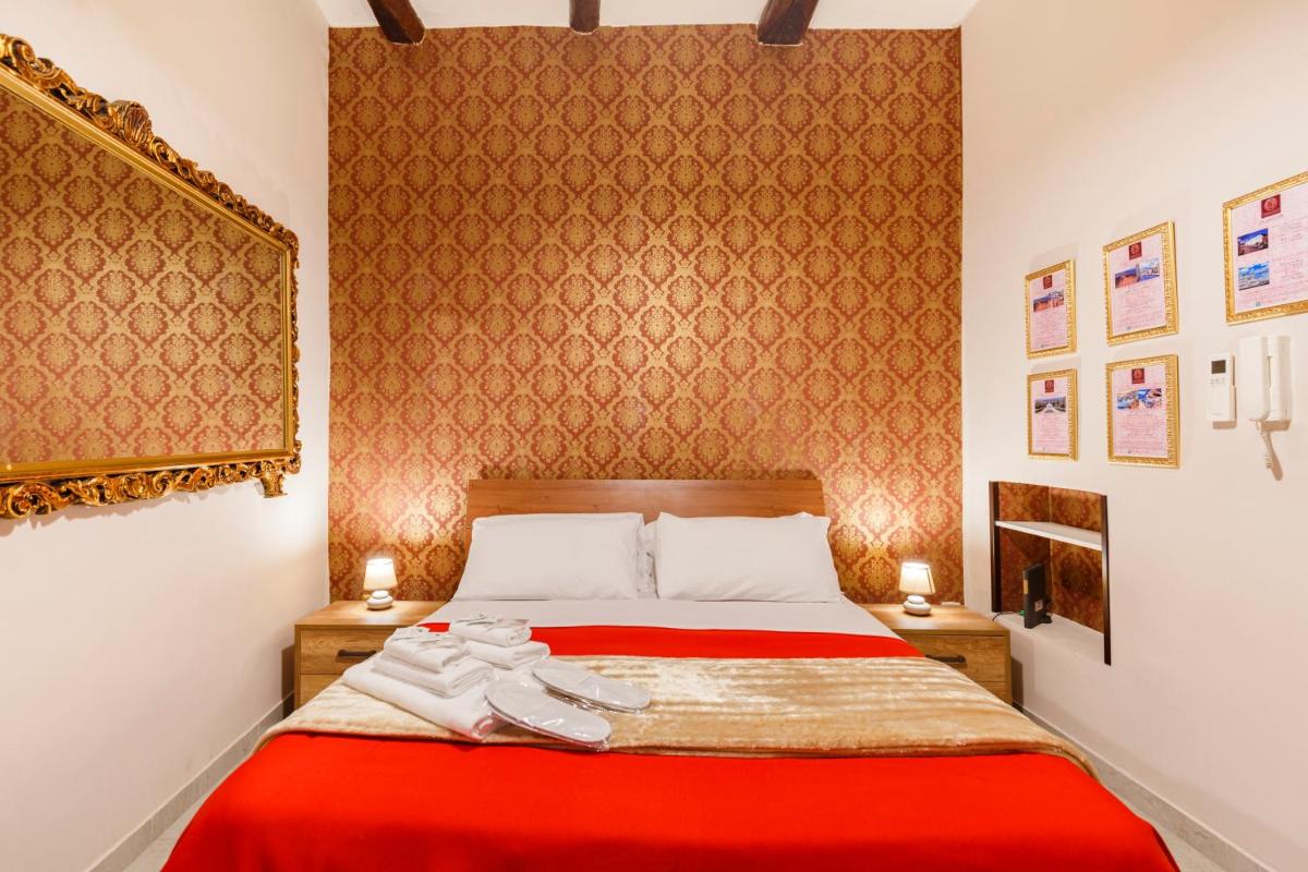 Spinacorona Room