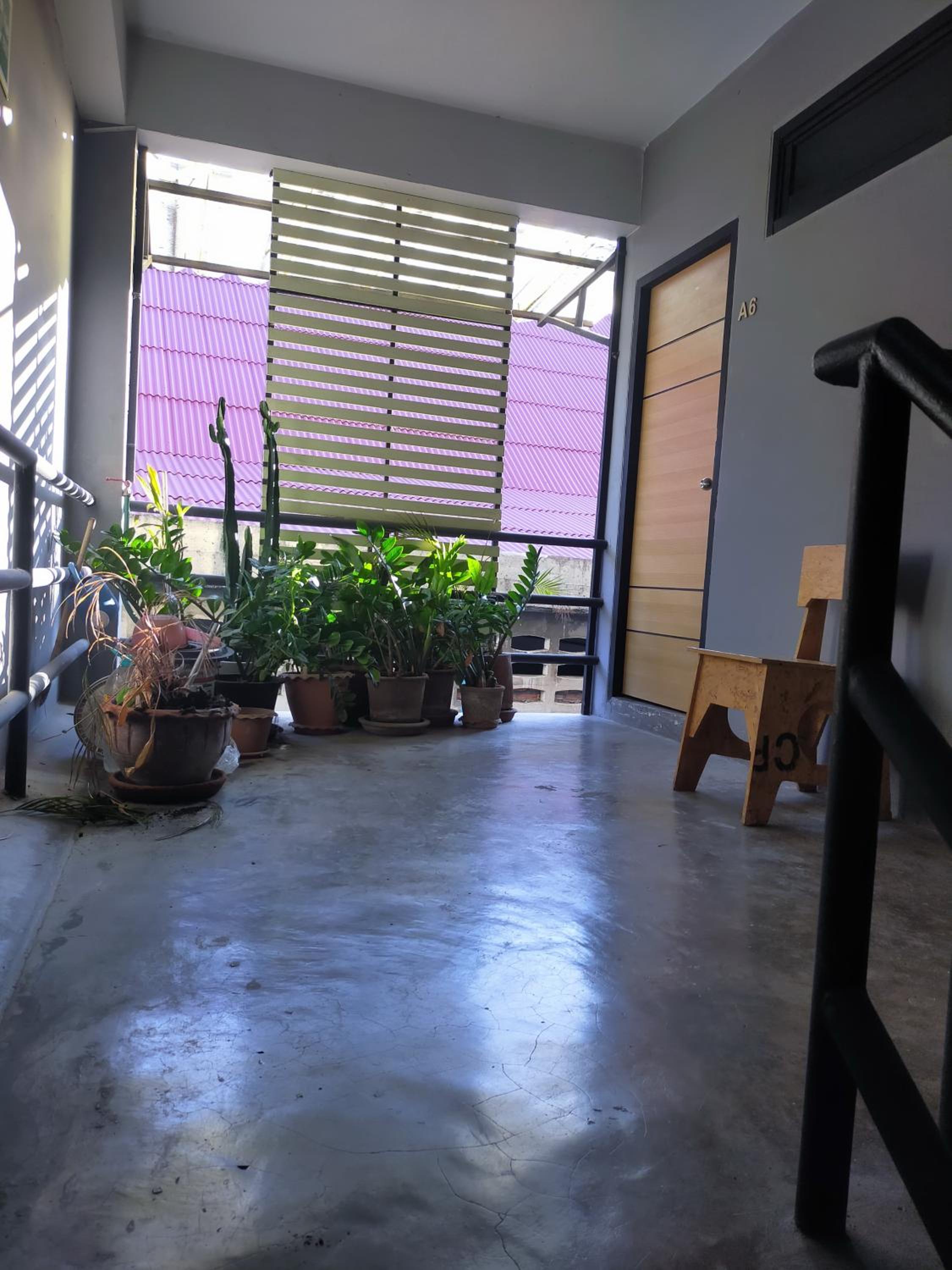 9 Hostel