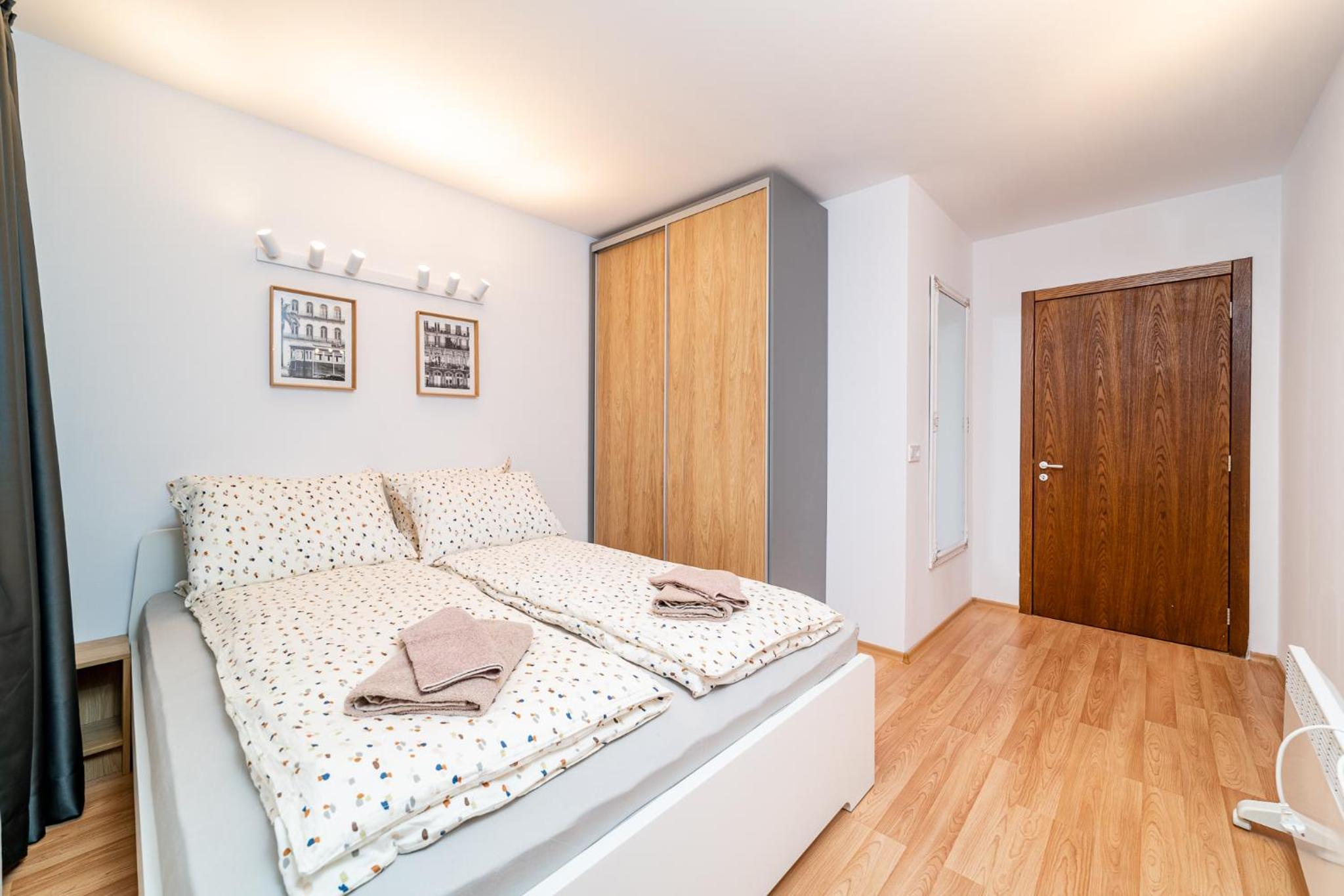 Cozy Stay 2bdrm Central Apartment view 4
