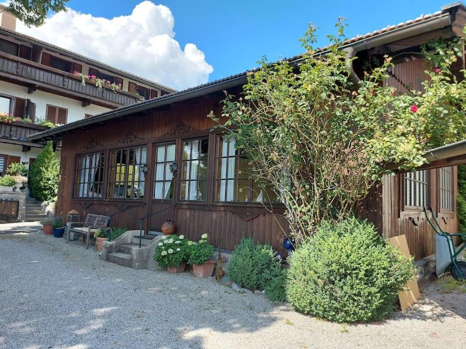 Wohnung direkt am Tegernsee mit XL-Terrasse