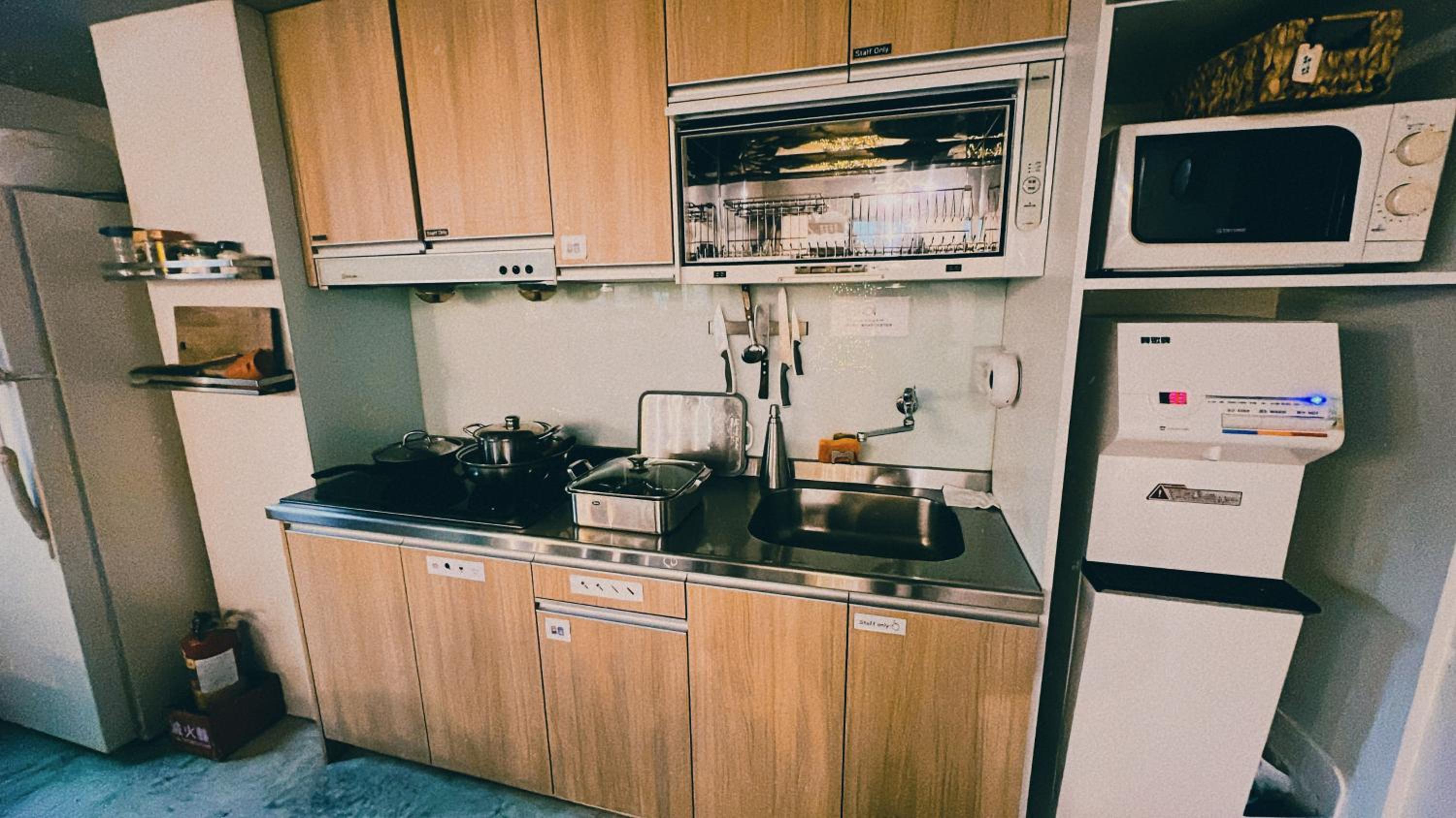 拉開門輕旅 Le Passage Hostel