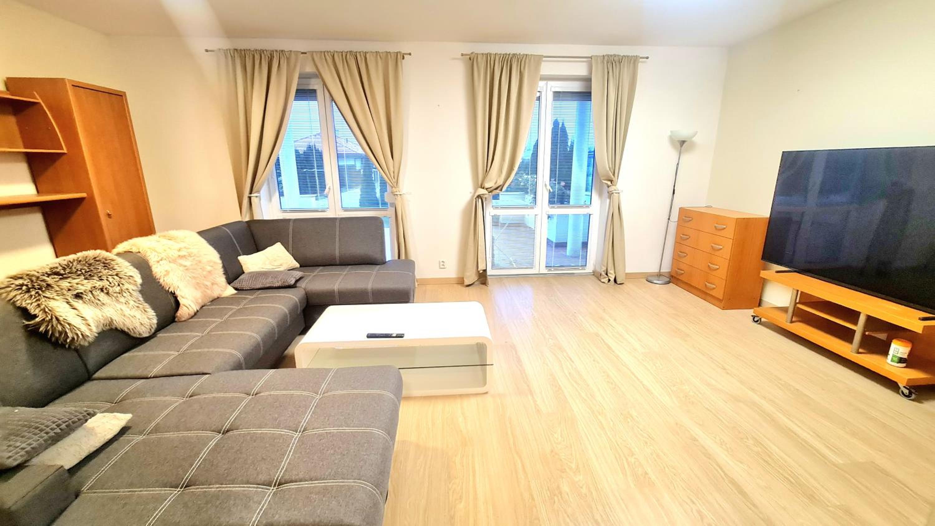 Modern & cozy house with 3 bed rooms and garden view 3