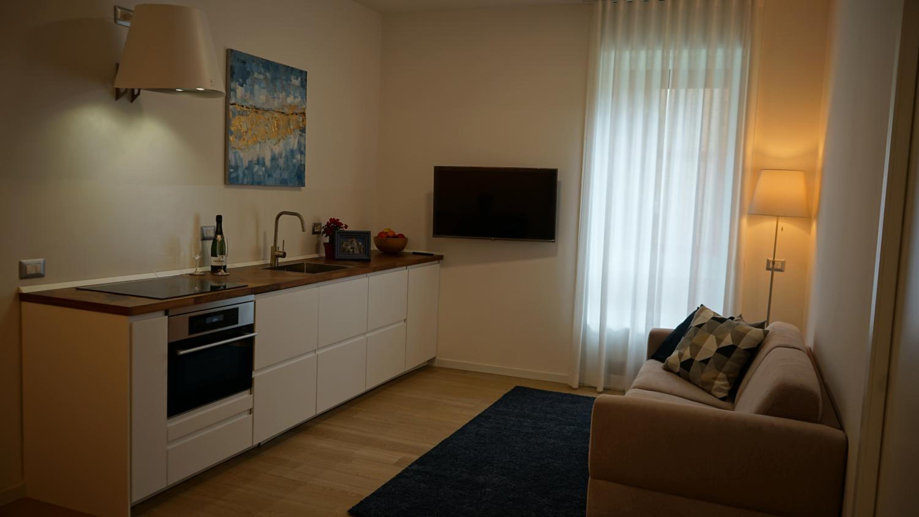 Danae Home