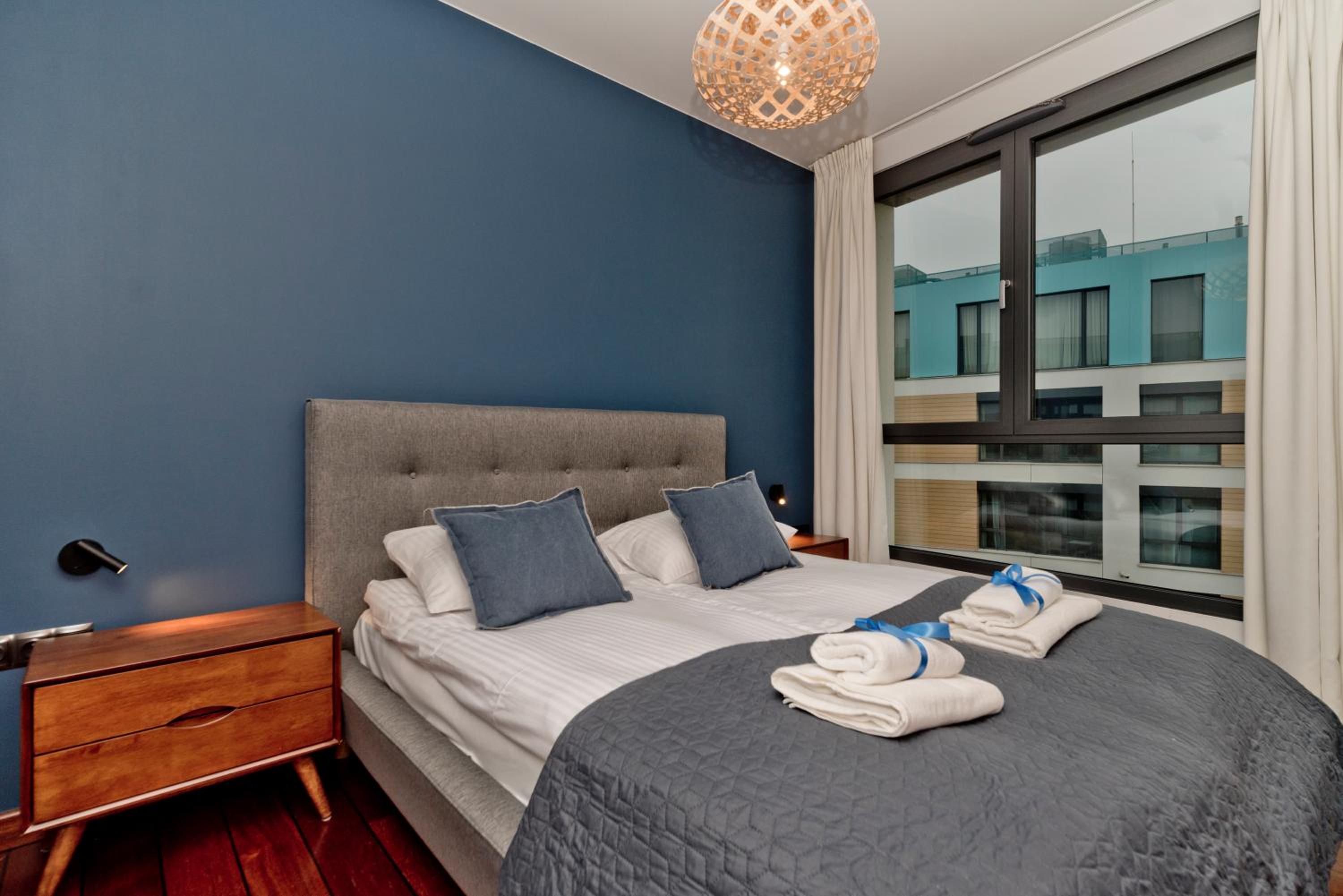 Photo 100
