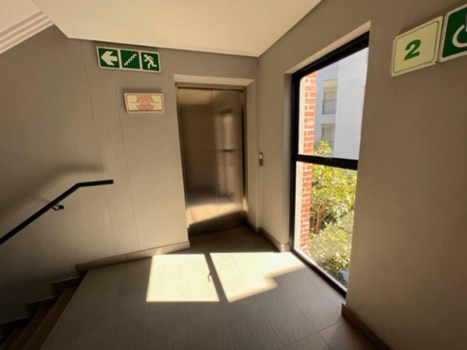 Modern Apartment in Stellenbosch view 4