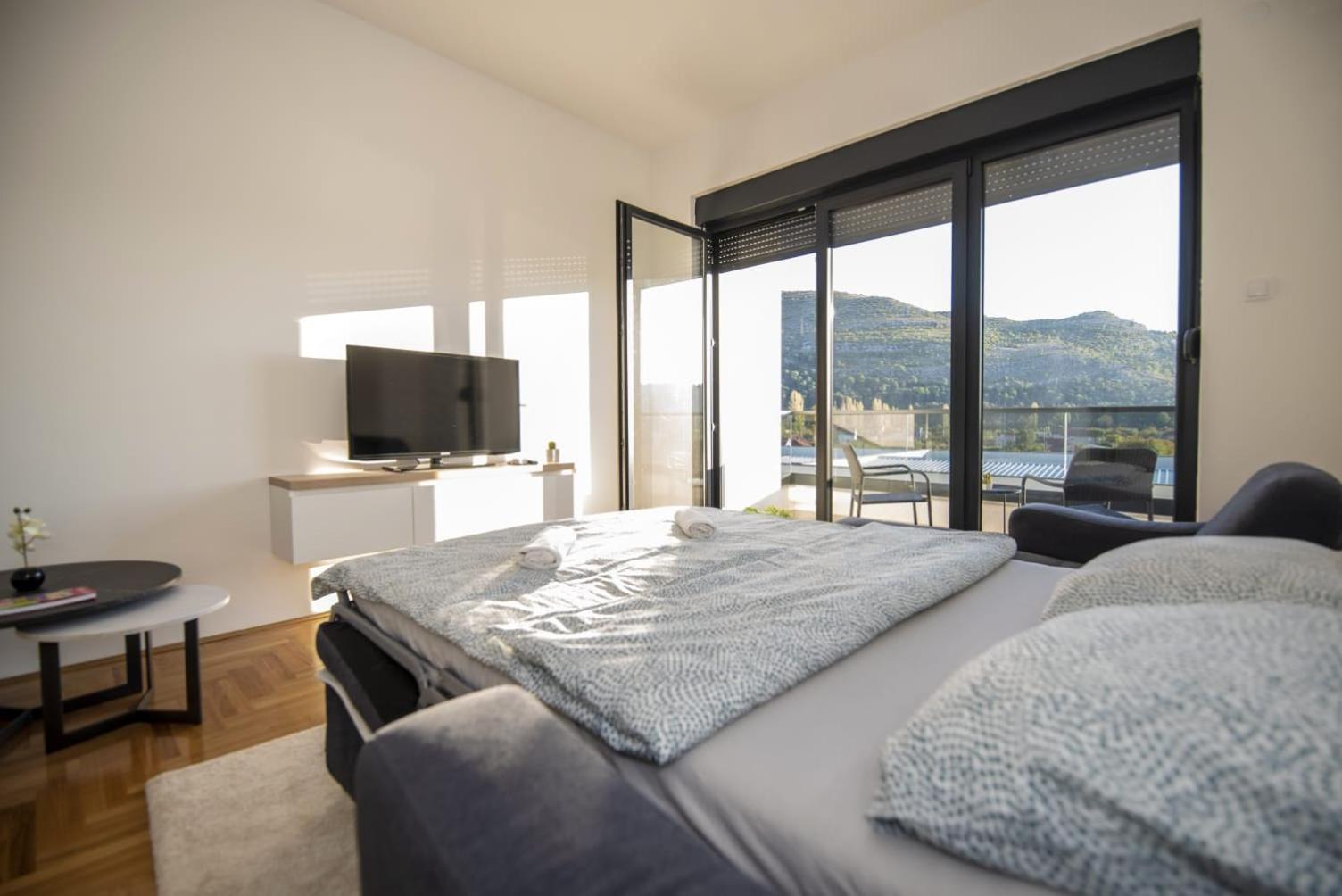 APARTMAN DERETIC