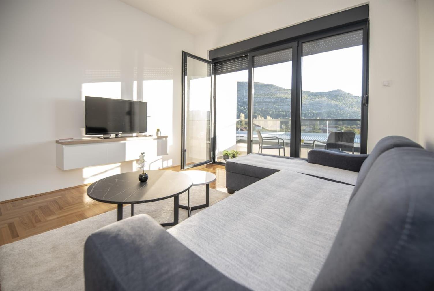 APARTMAN DERETIC