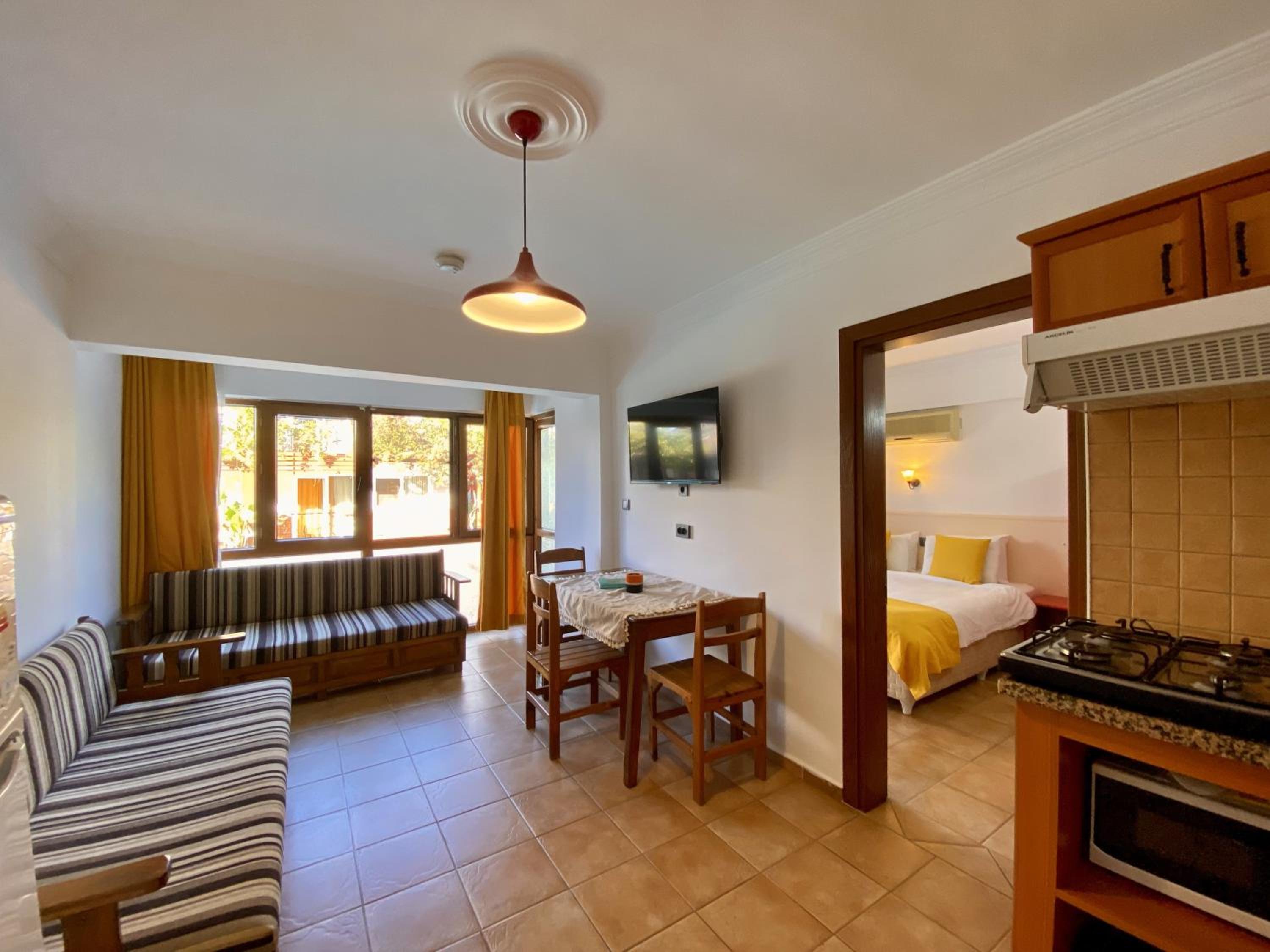 Ten Apart Hotel - Image 21