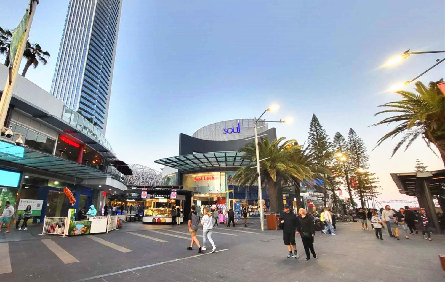 Beachside 2 BR Apt in the Heart of Surfers Paradise - Chevron Renaissance - free parking