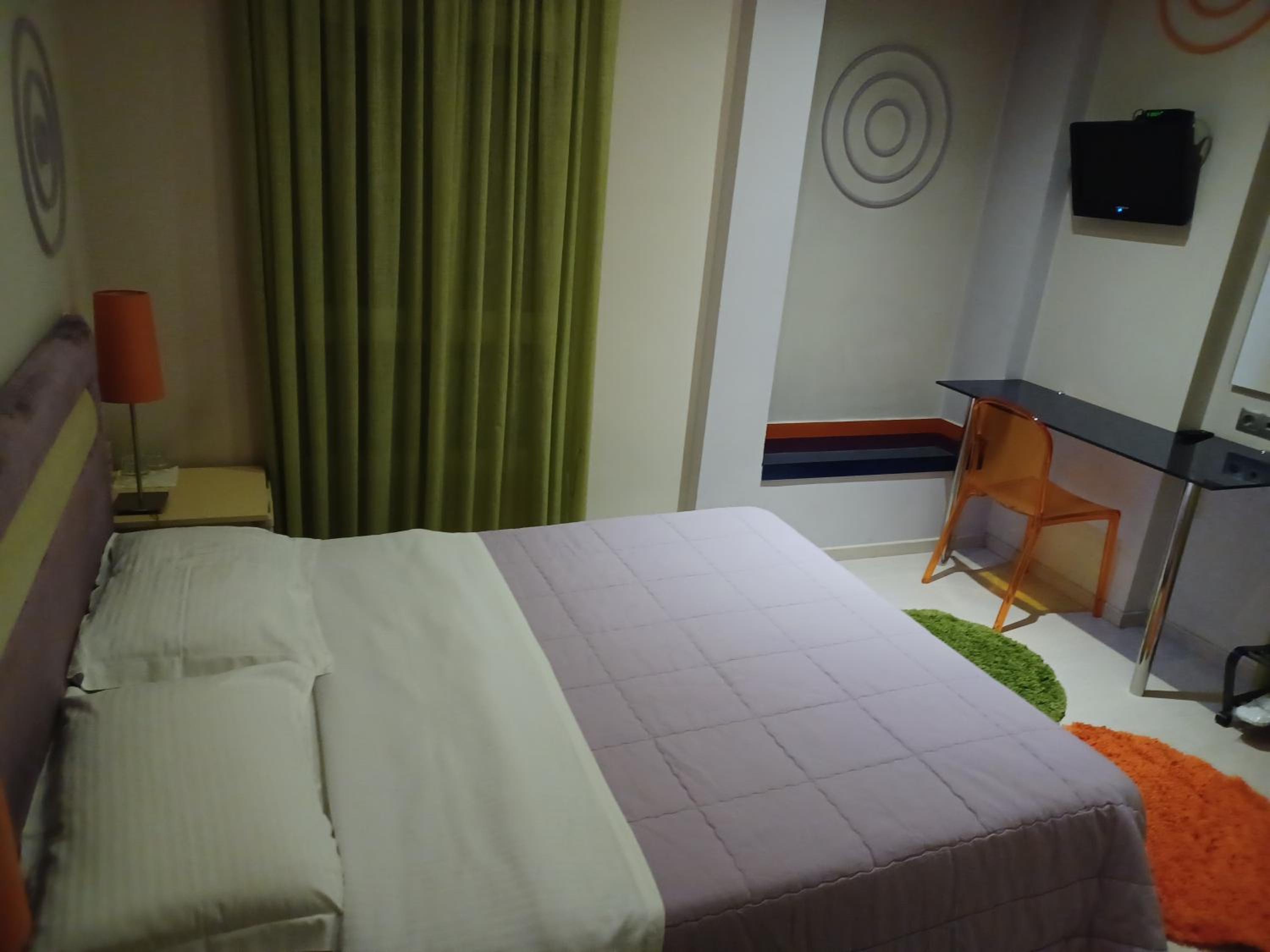 Room "frog" in a neoclasical house view 5