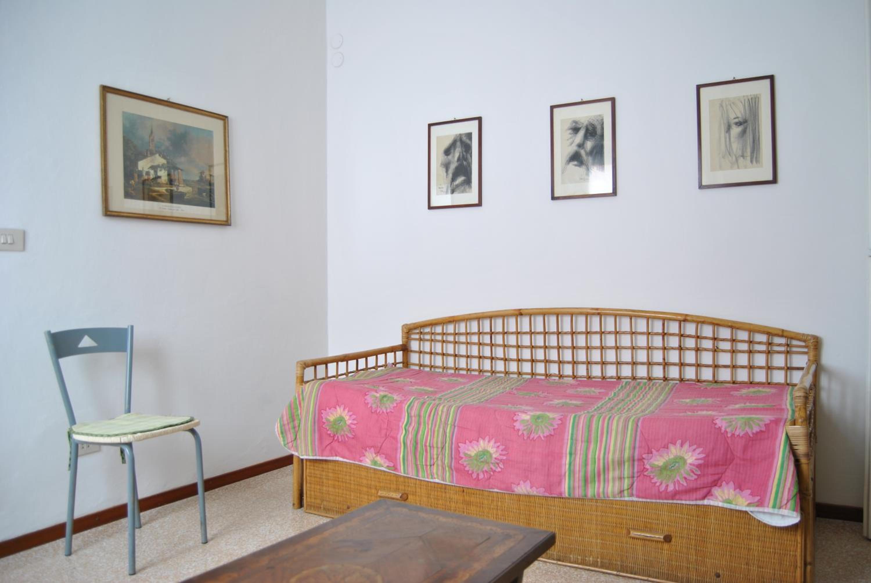 Lombardi Abbeveratoia en Parma — other