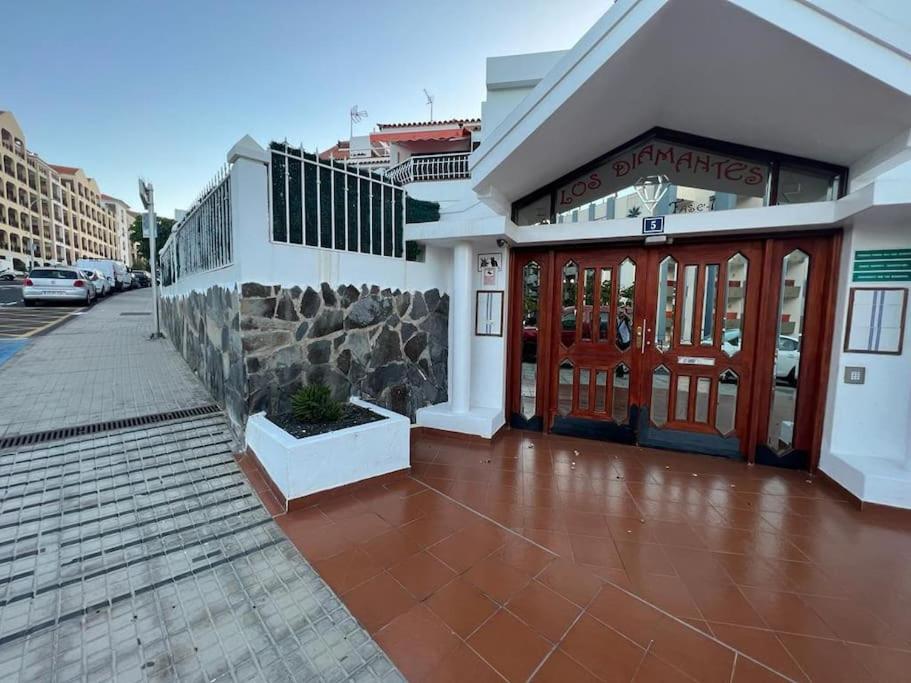 Molton Tenerife 1 view 3