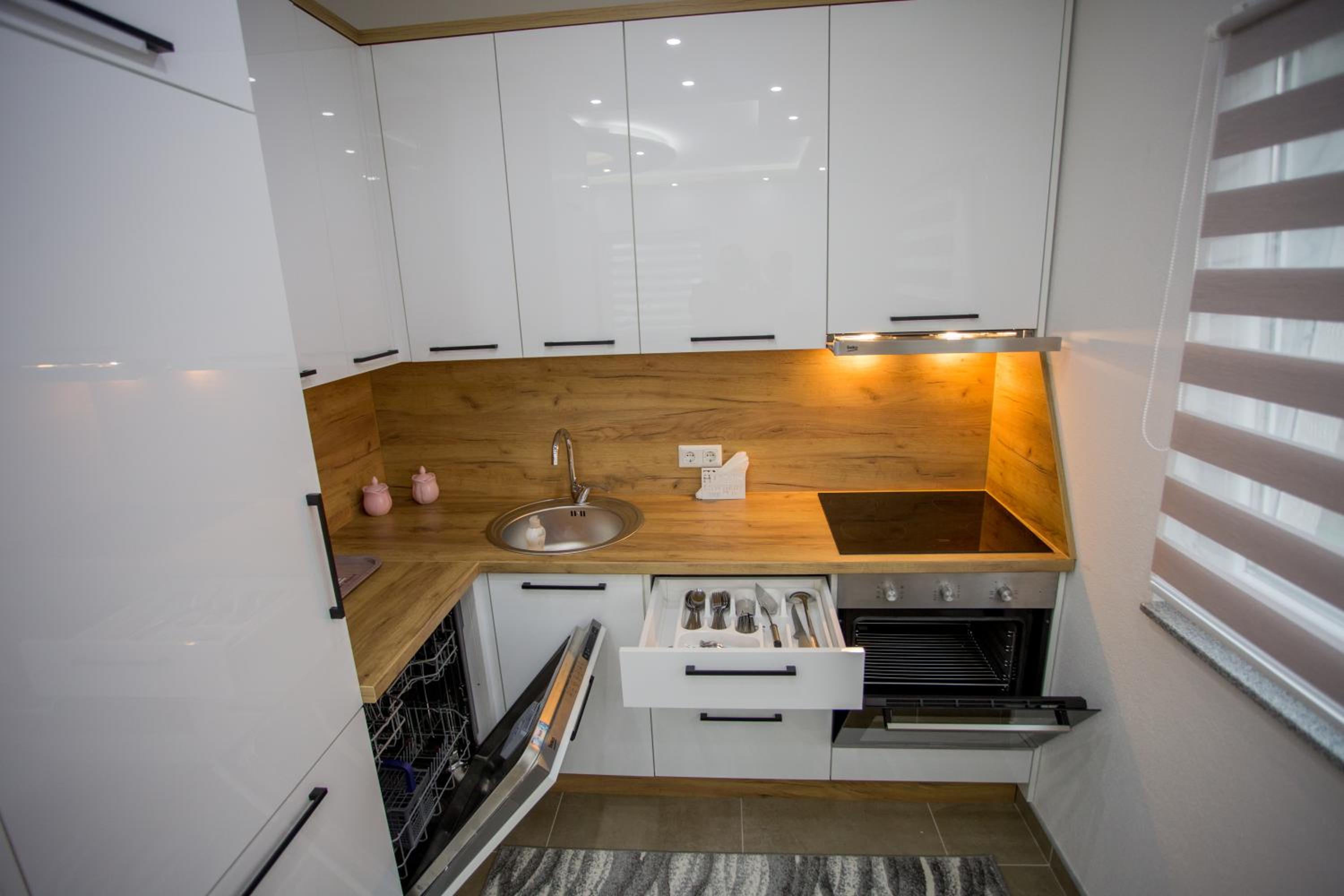 Lux Apartment jacuzzi - Mermer Brkić