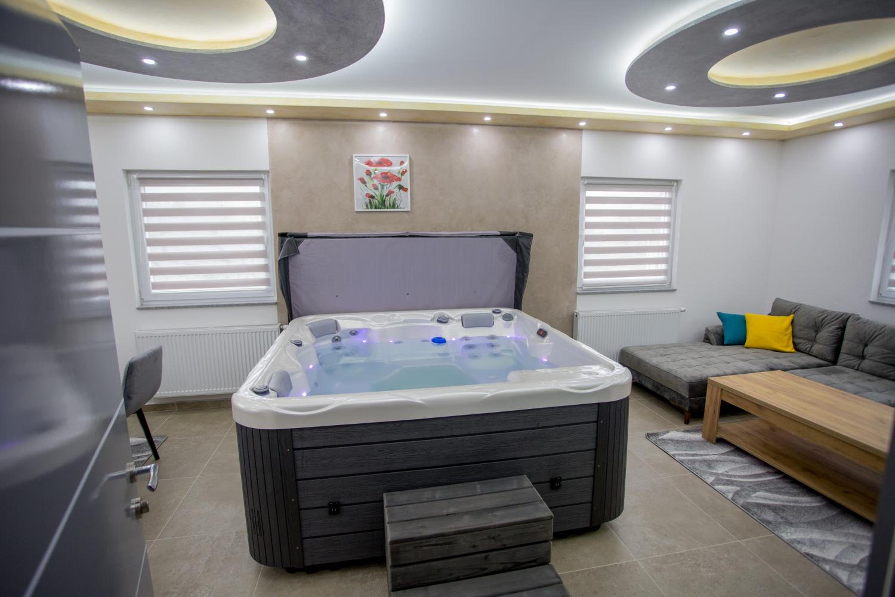 Lux Apartment jacuzzi - Mermer Brkić