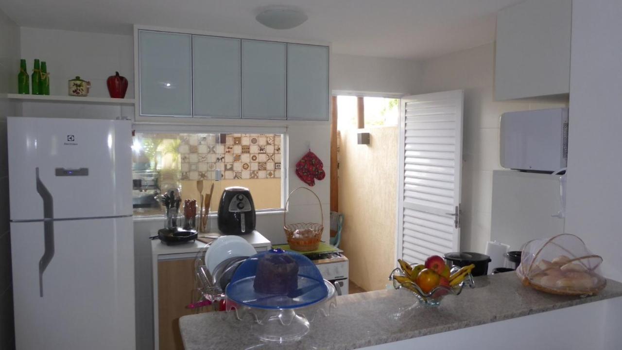 Soft Guarajuba -Lindo Village Residencial amplo 2 quartos com suite e varanda no Térreo