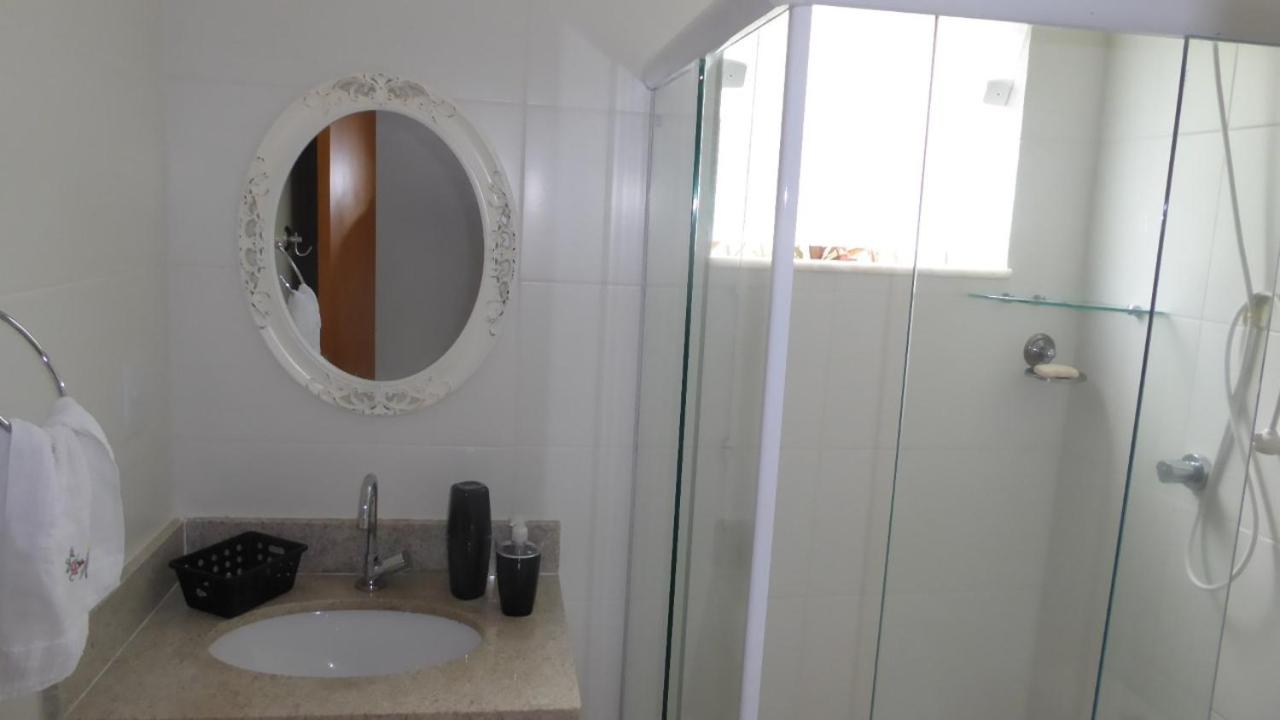 Soft Guarajuba -Lindo Village Residencial amplo 2 quartos com suite e varanda no Térreo