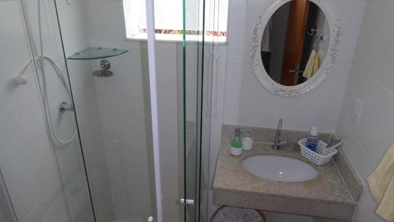 Soft Guarajuba -Lindo Village Residencial amplo 2 quartos com suite e varanda no Térreo