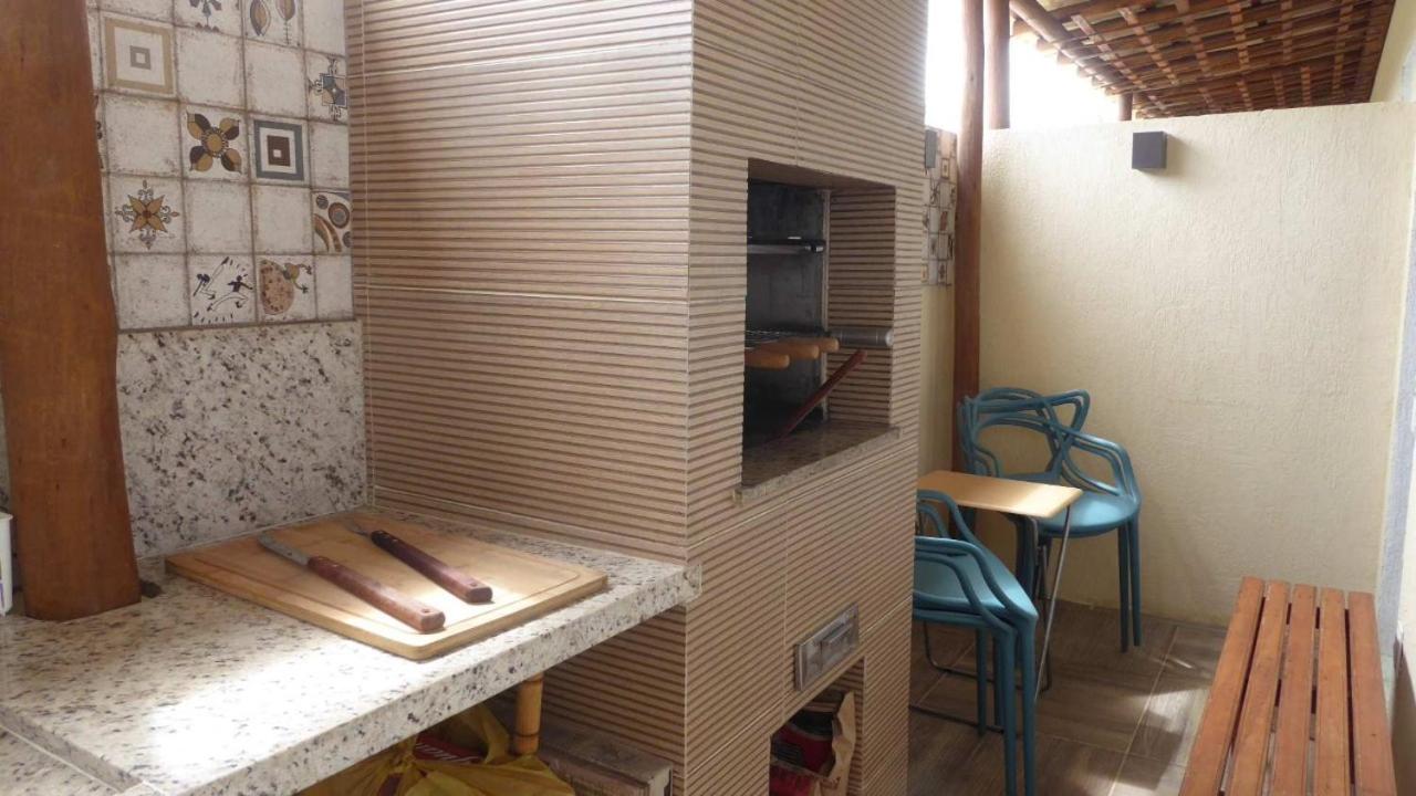 Soft Guarajuba -Lindo Village Residencial amplo 2 quartos com suite e varanda no Térreo