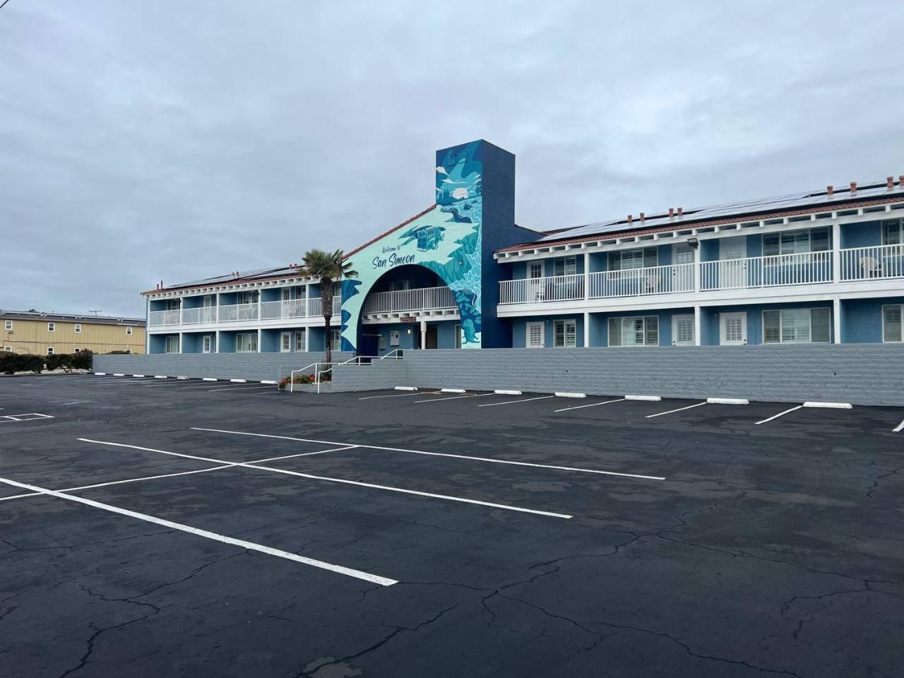 San Simeon Vacations - Pacific Coast Roadhouse Hotel - Property Image 4