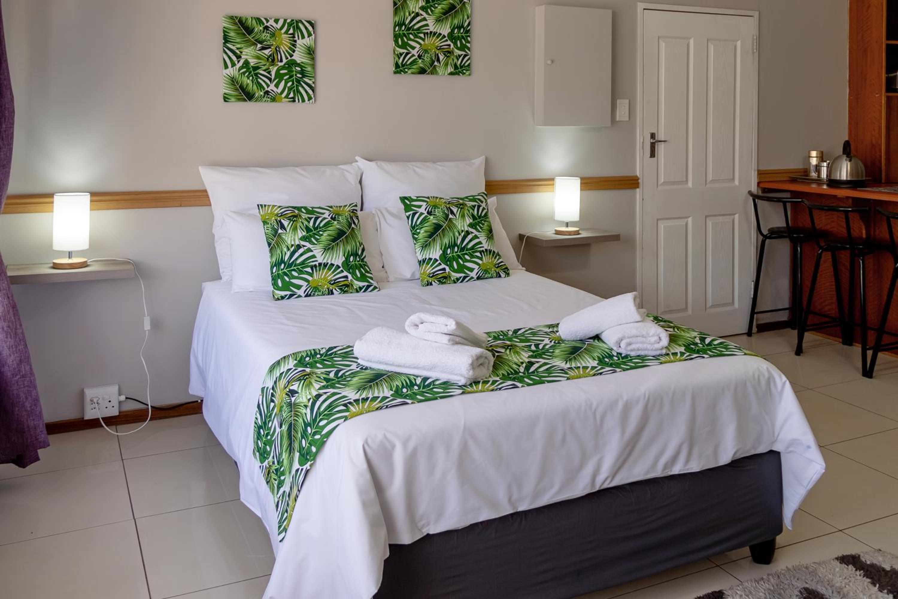 The Palms Overnight Accommodation view 5