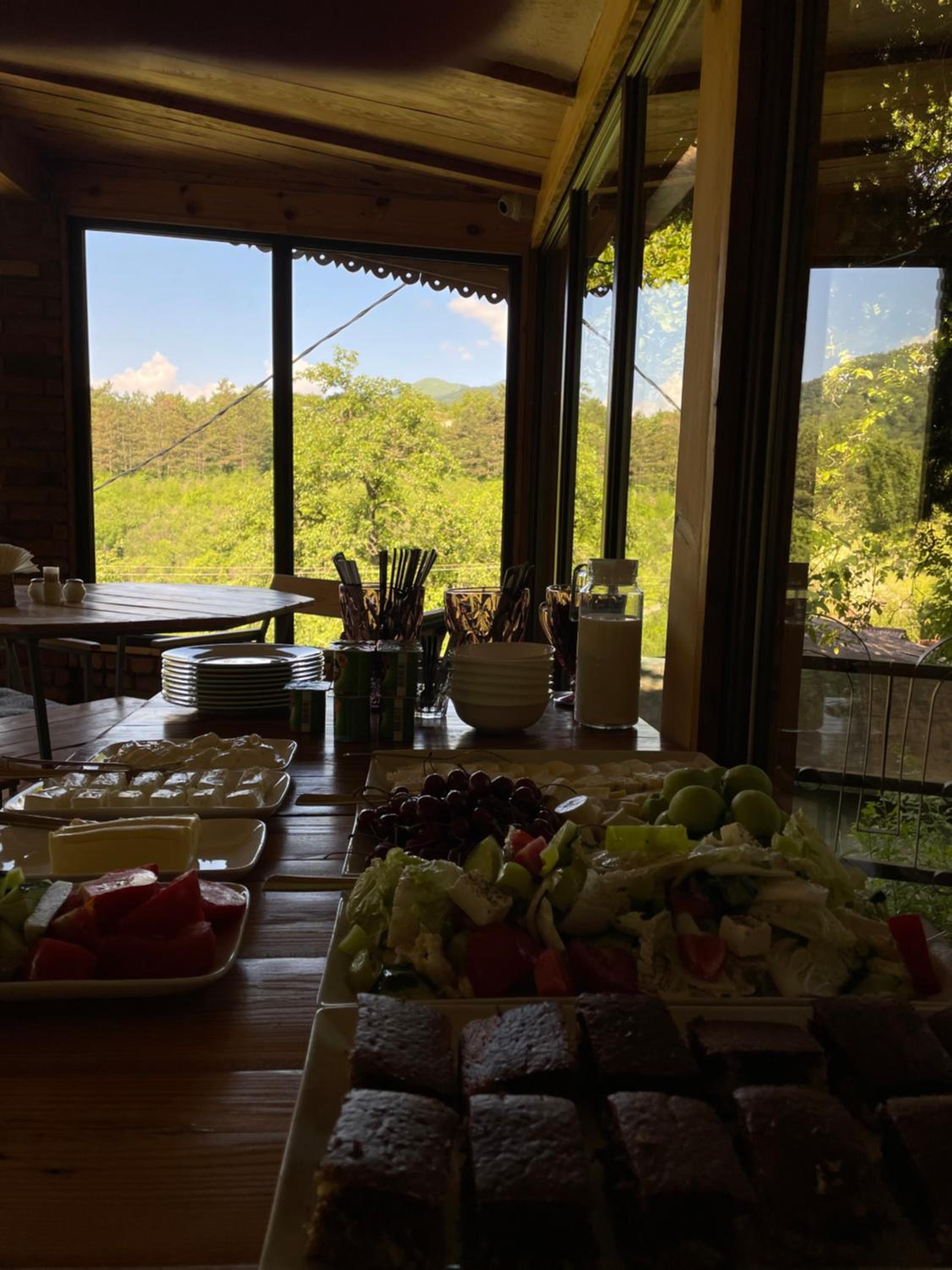 breakfast buffet