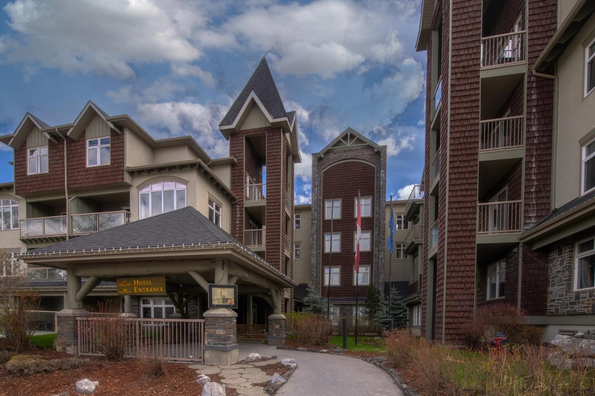 Windtower Lodge - Canmore