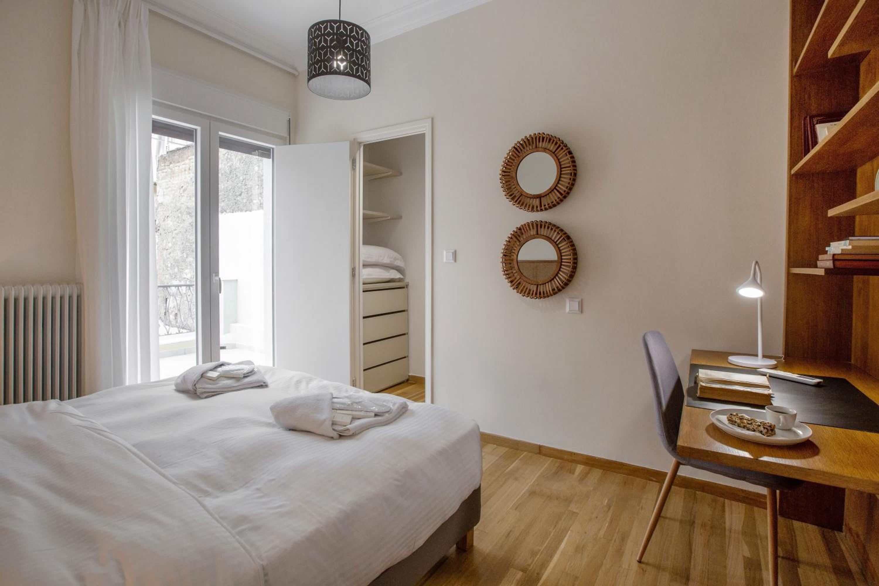 Syntagma Apartments with Acropolis view