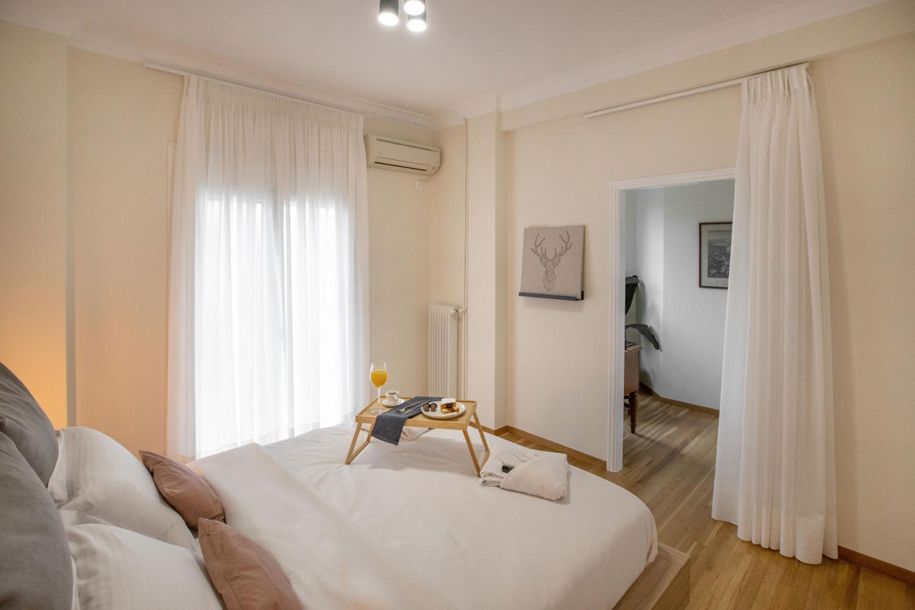 Syntagma Apartments with Acropolis view