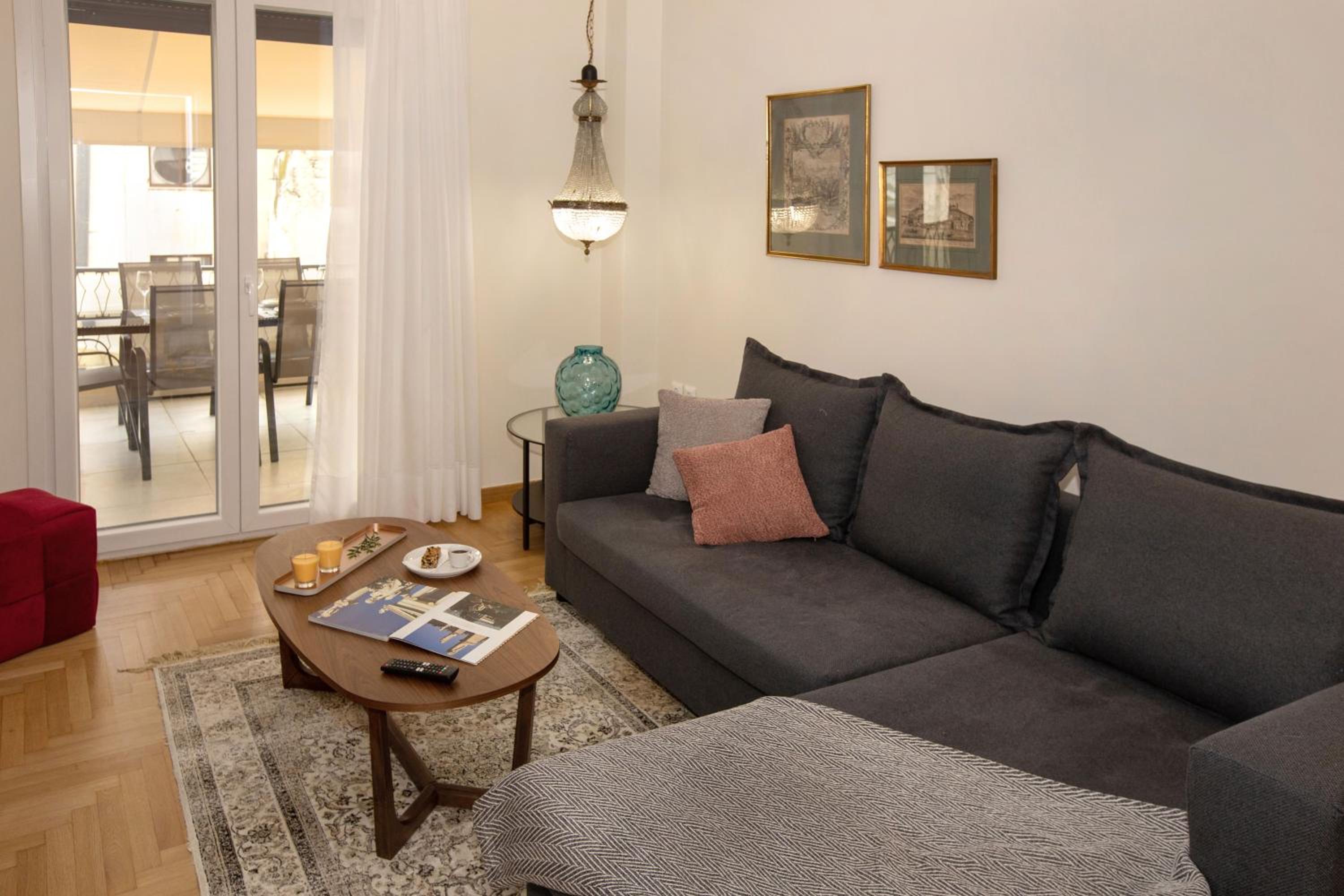 Syntagma Apartments with Acropolis view