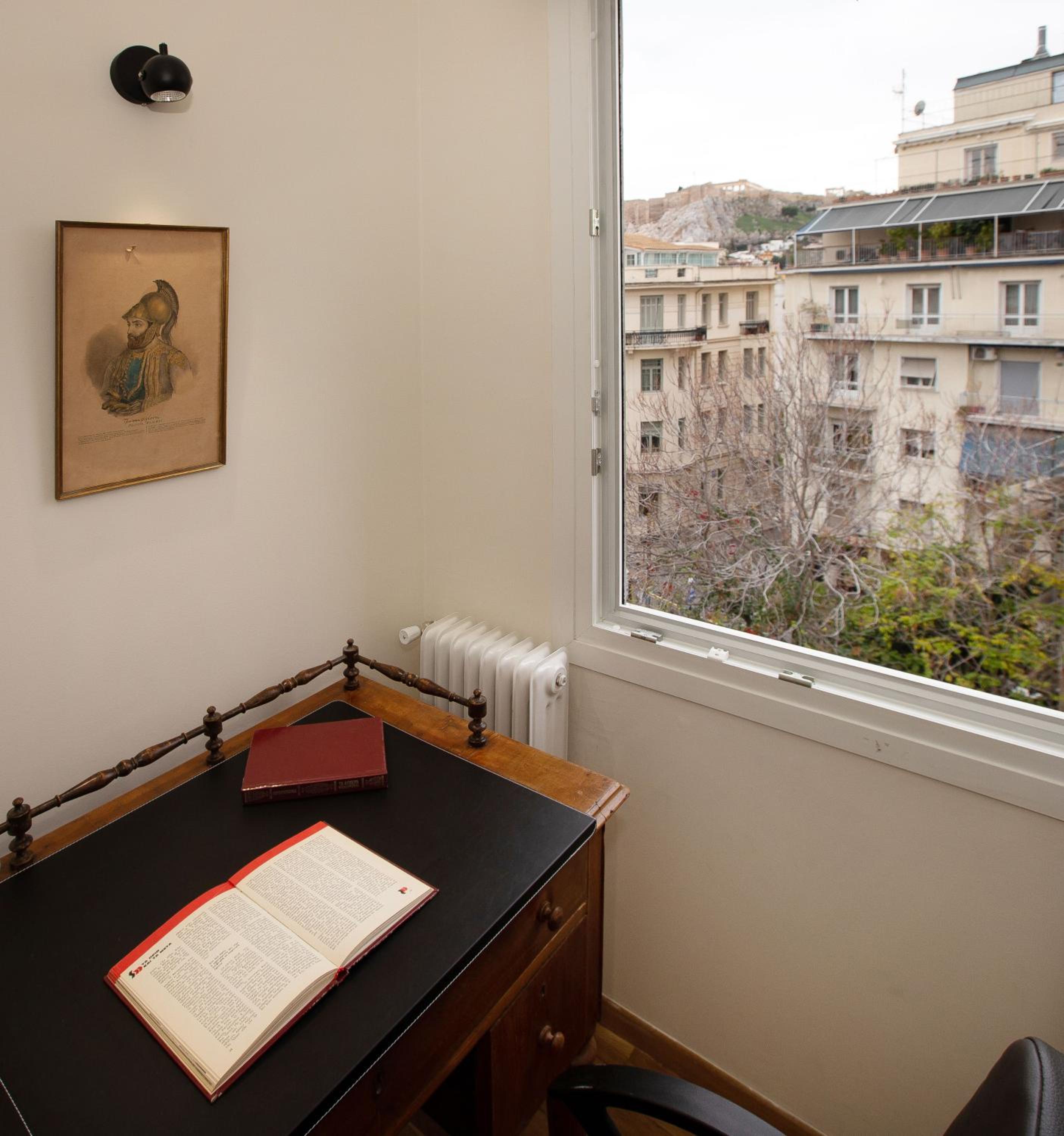 Syntagma Apartments with Acropolis view