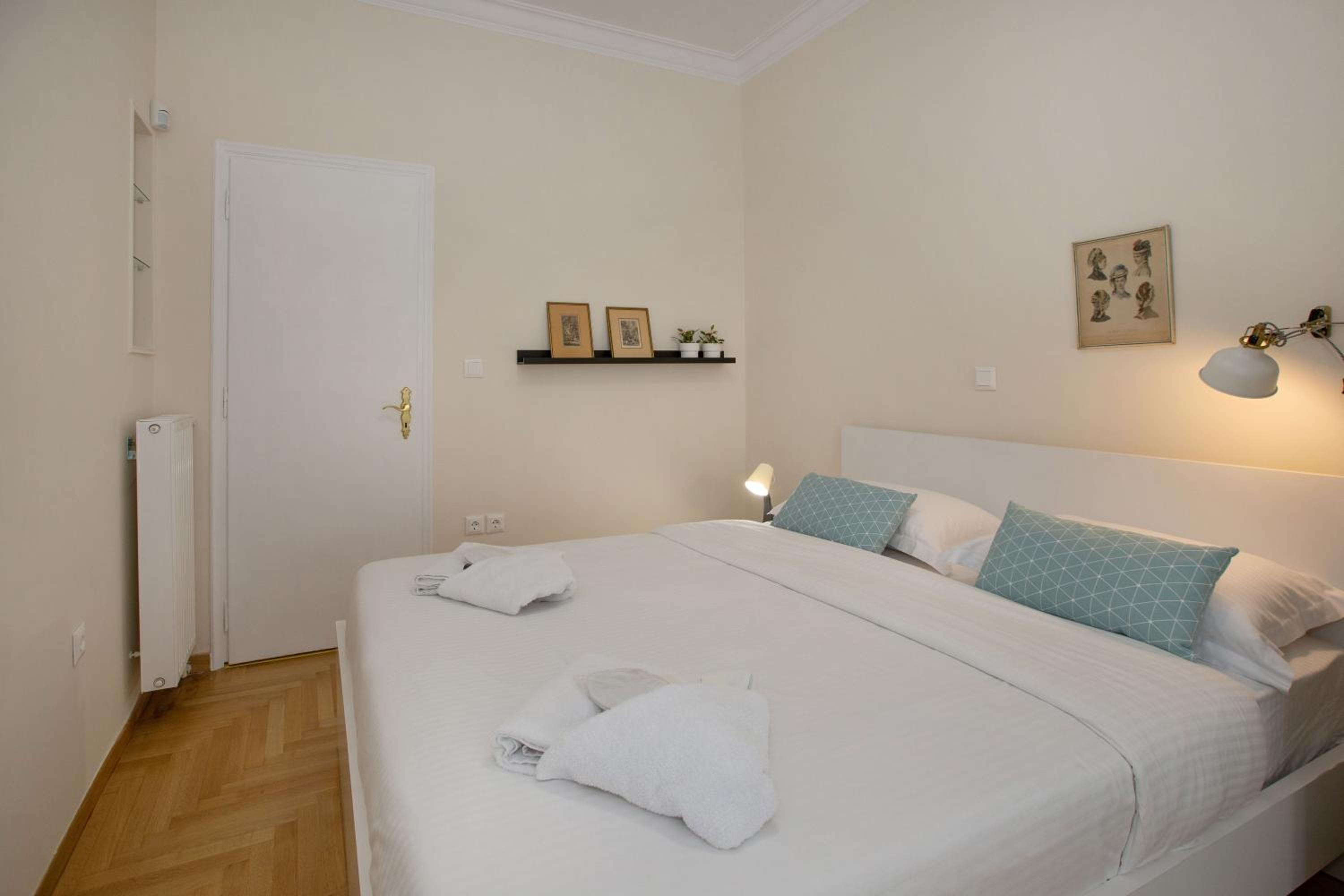 Syntagma Apartments with Acropolis view