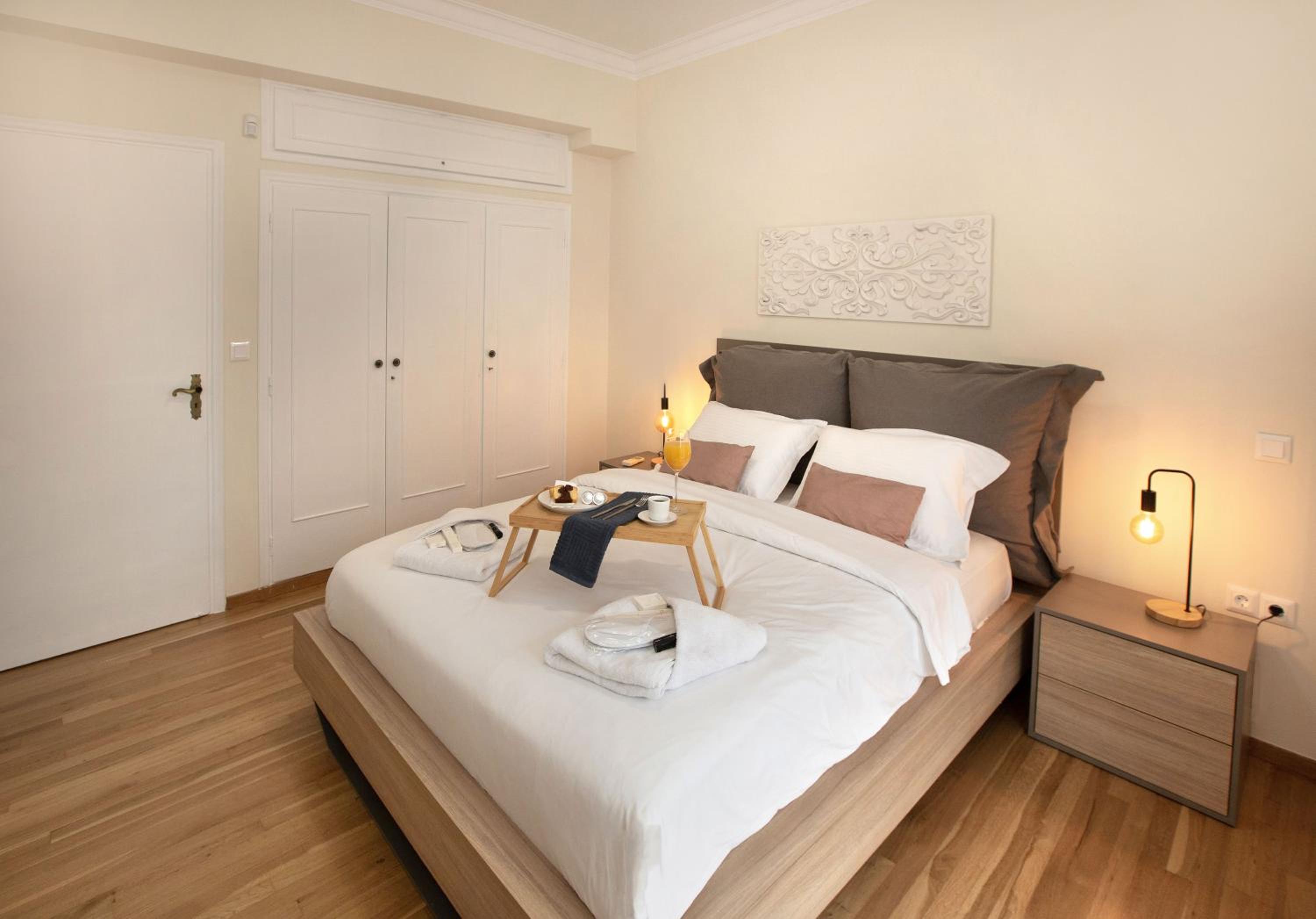 Syntagma Apartments with Acropolis view