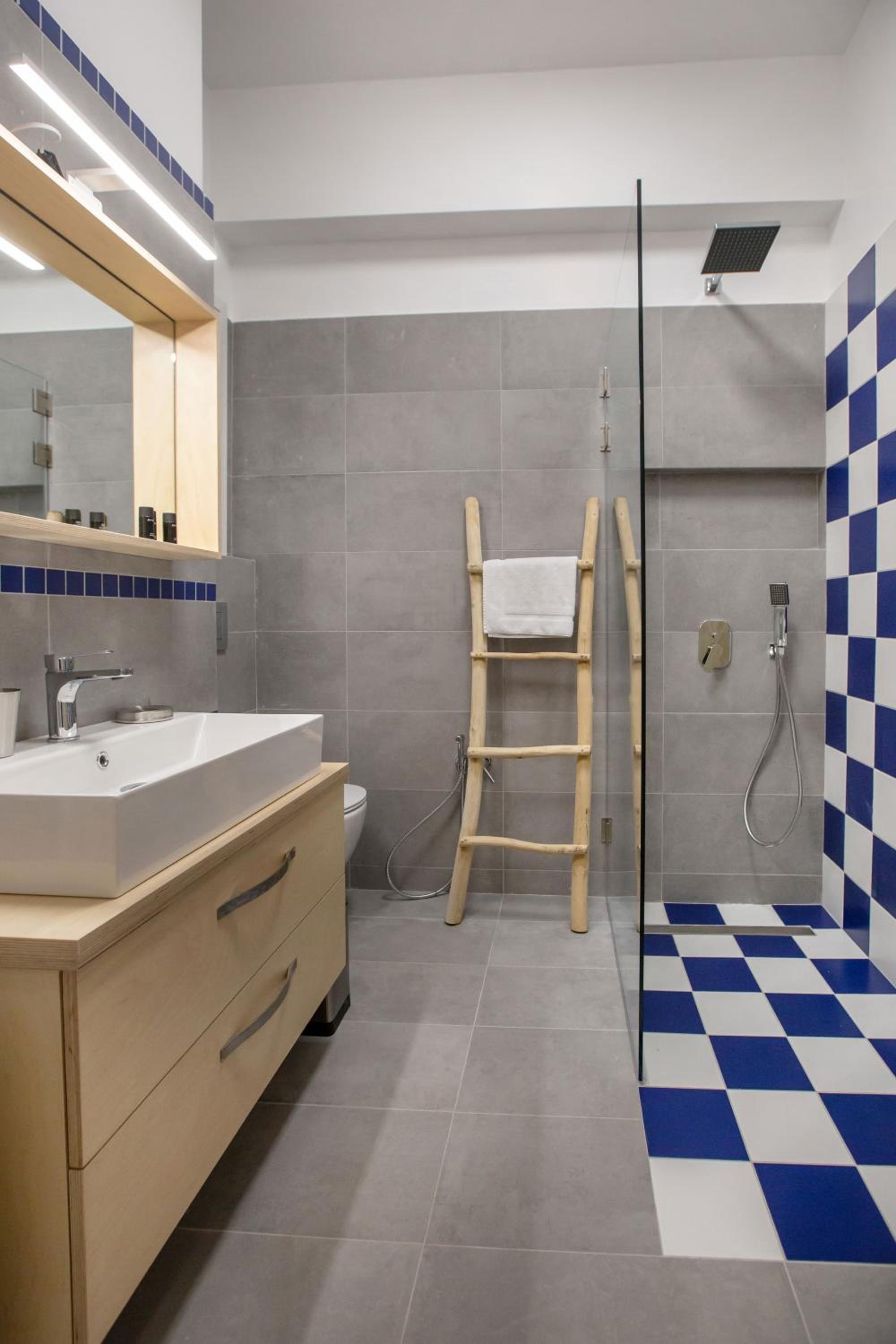 Syntagma Apartments with Acropolis view